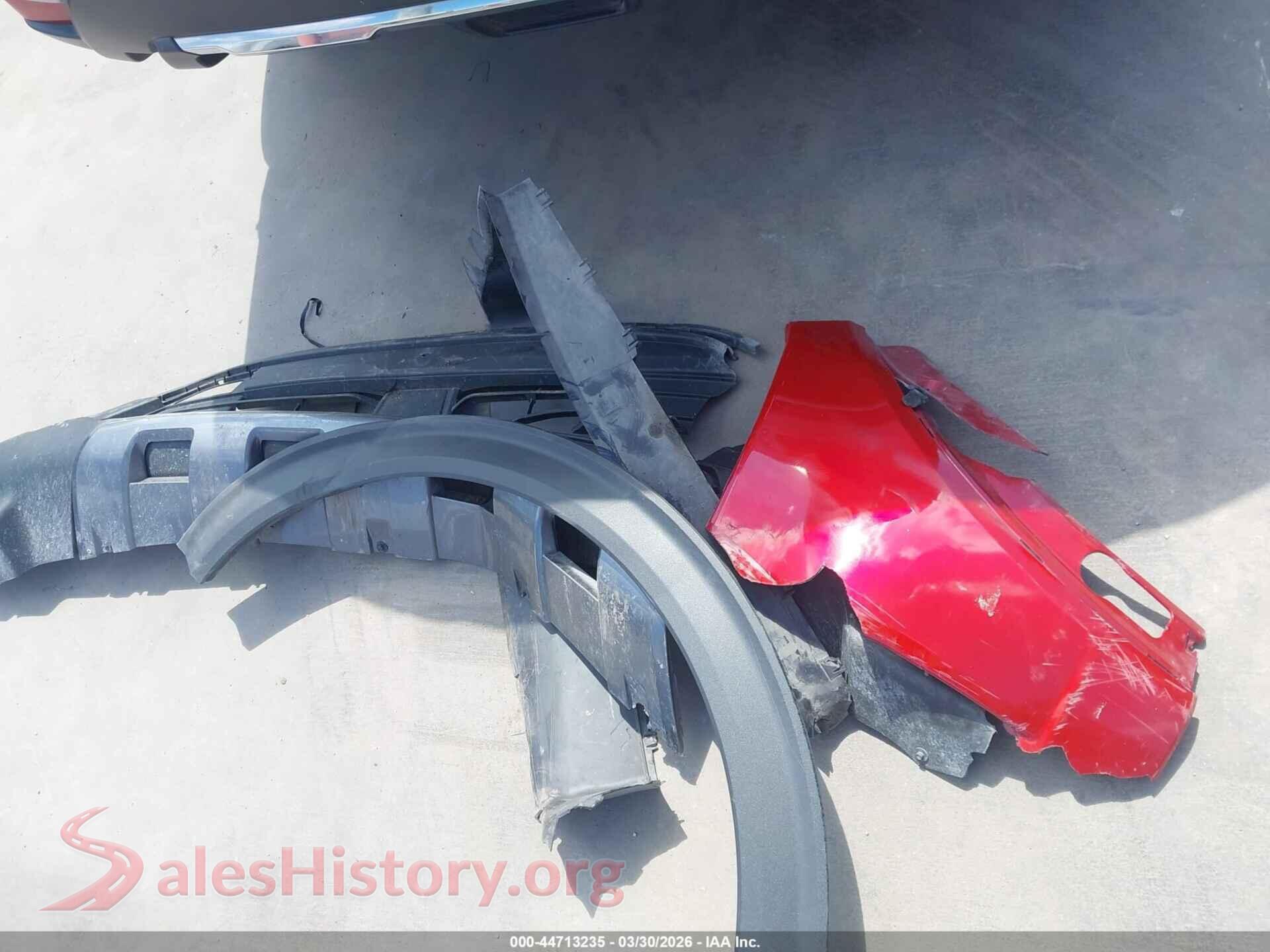 2022 FORD EXPLORER VIN 1FMSK7DH4NGB63899, damage close-up
