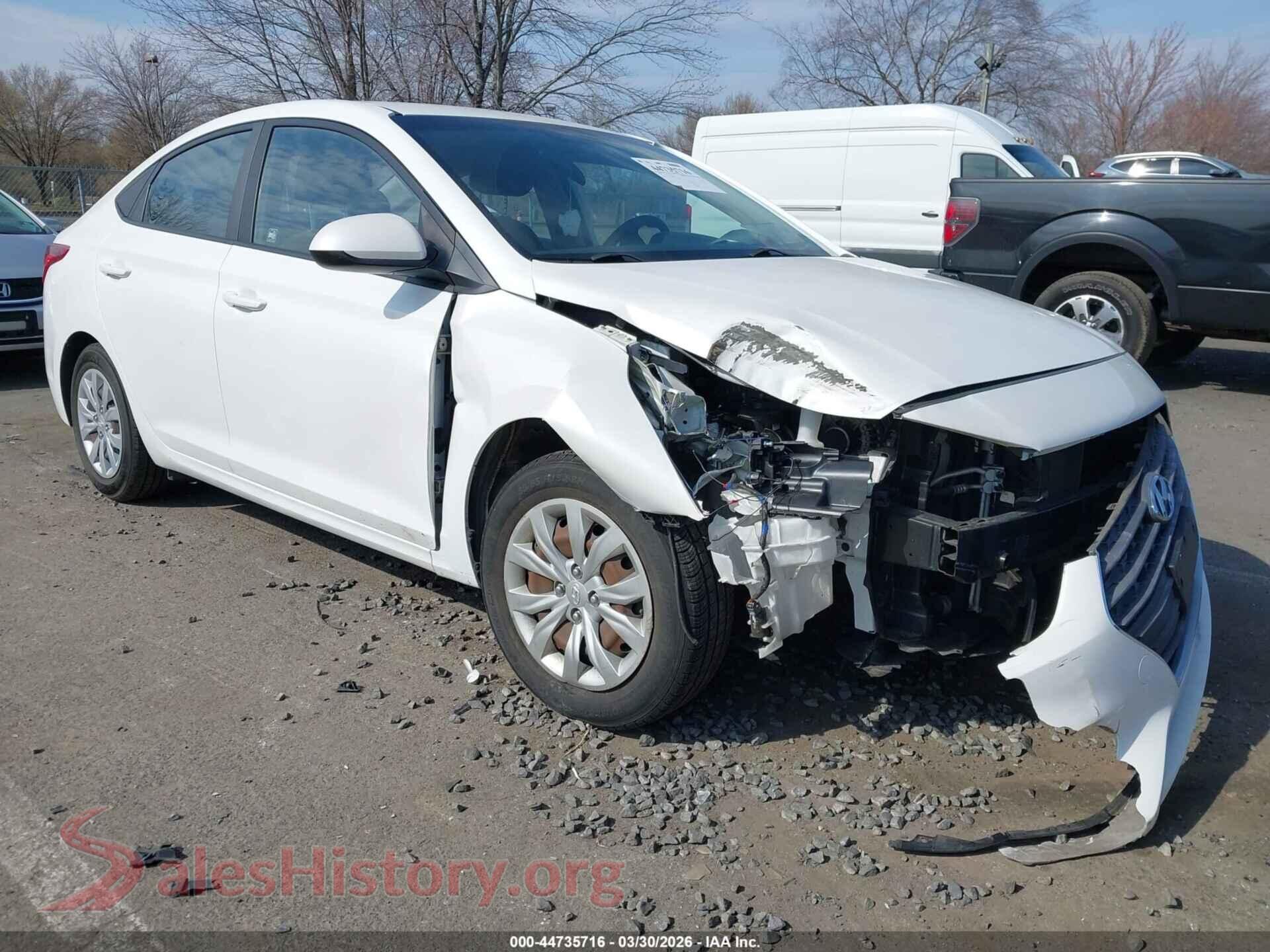 3KPC24A30JE025464 2018 HYUNDAI ACCENT