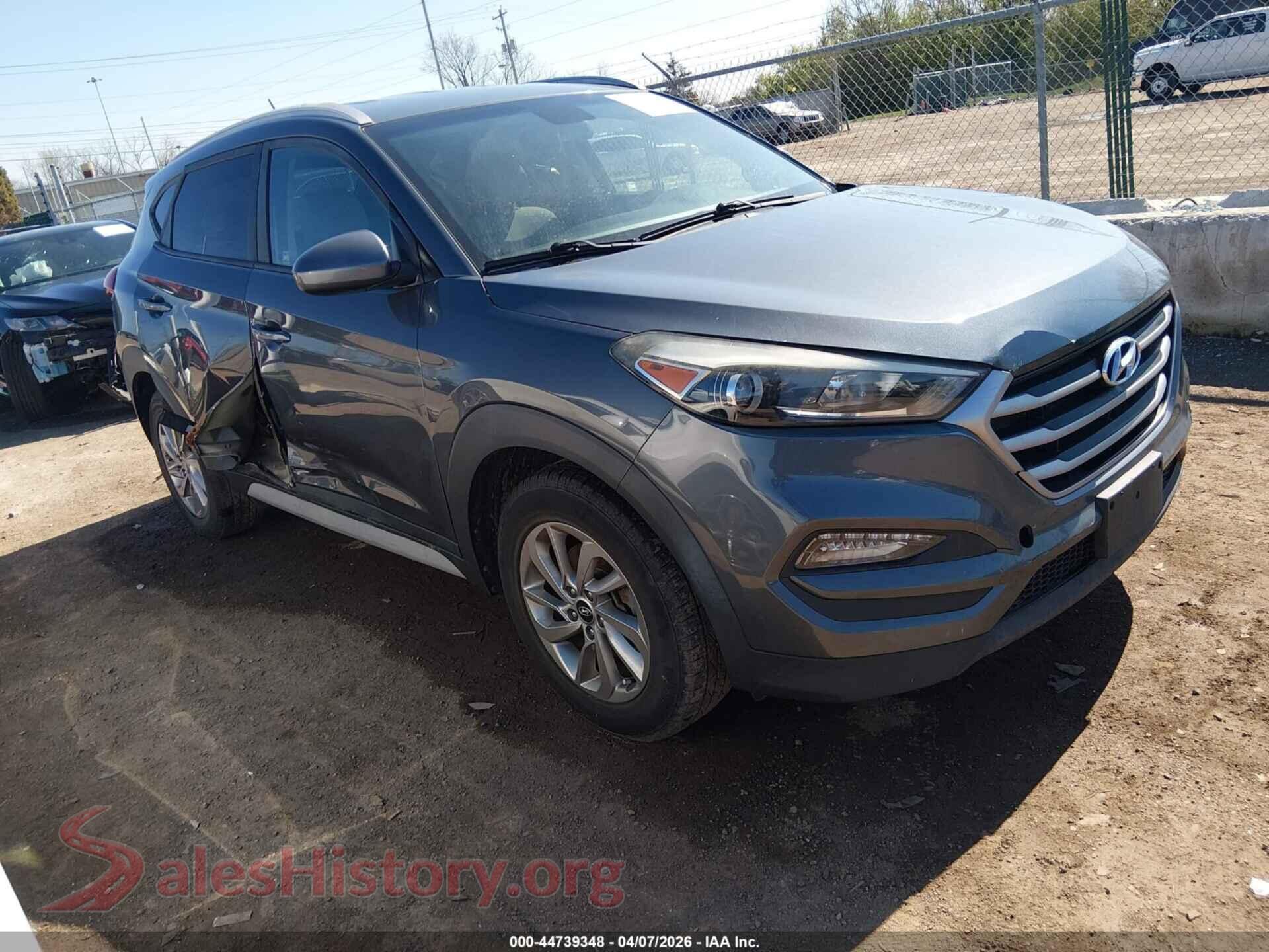 KM8J33A45HU462567 2017 HYUNDAI TUCSON