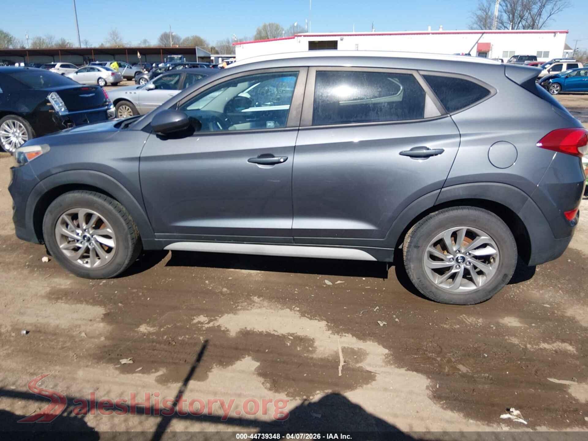 2017 HYUNDAI TUCSON VIN KM8J33A45HU462567, auction photo 14