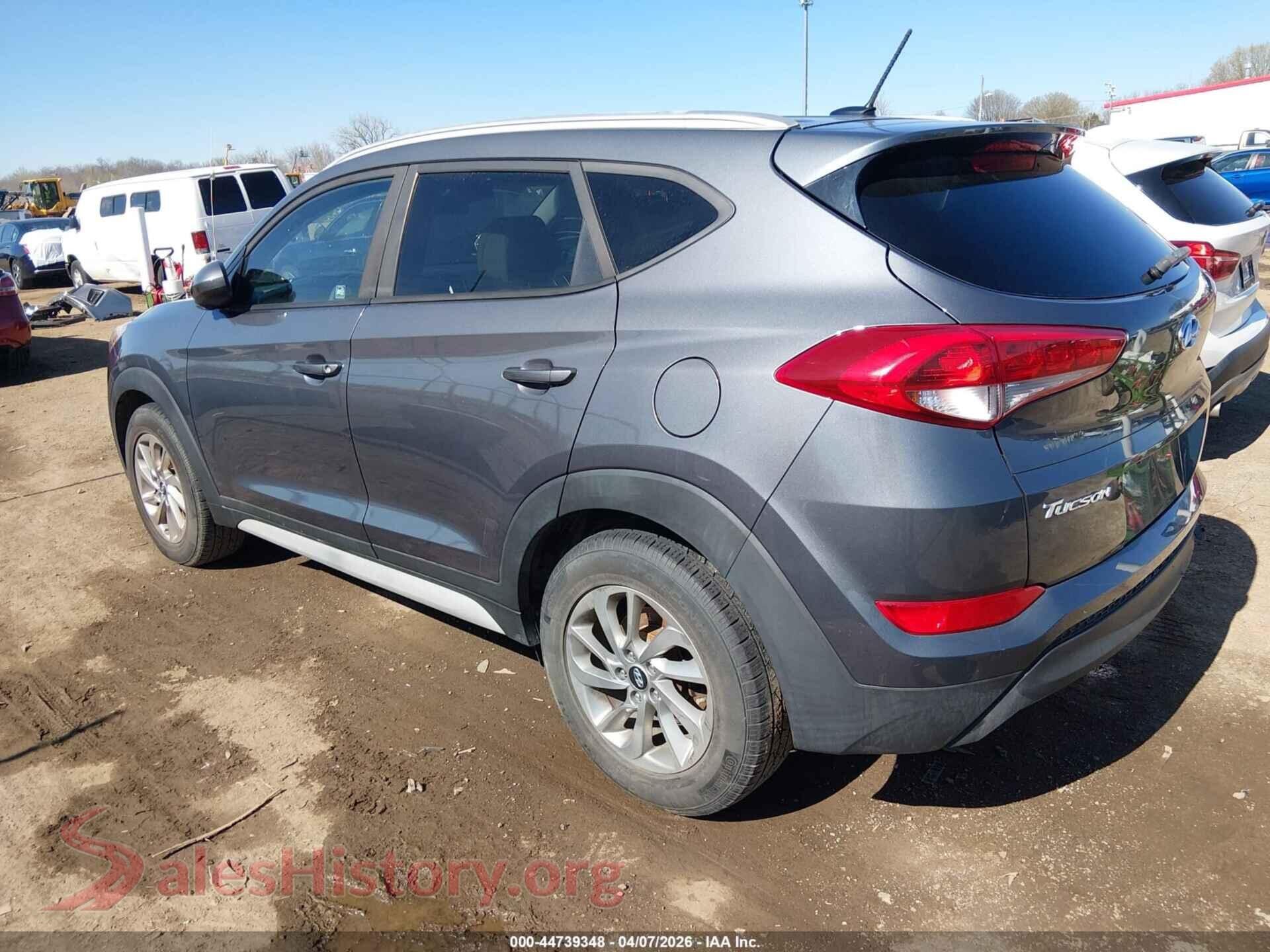 2017 HYUNDAI TUCSON VIN KM8J33A45HU462567, driver side view