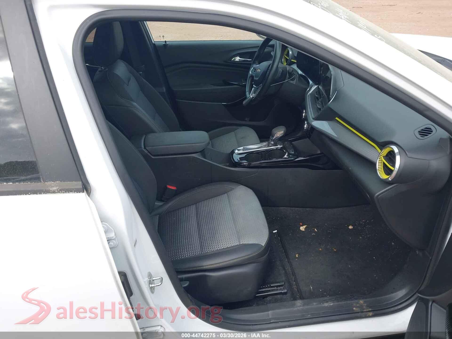 2024 CHEVROLET TRAX VIN KL77LHE23RC054187, rear view