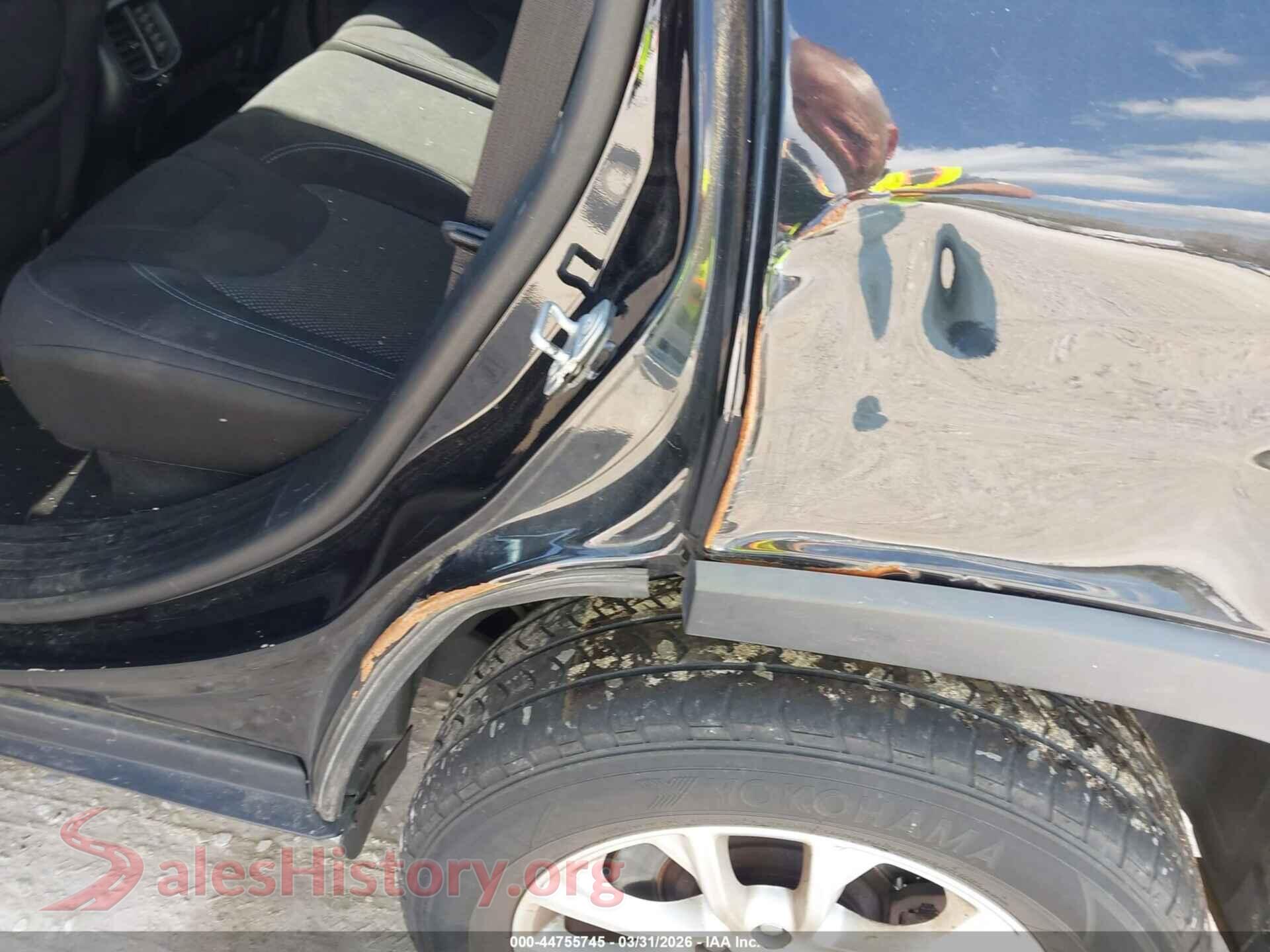 2019 JEEP CHEROKEE VIN 1C4PJMCB1KD459341, auction photo 17