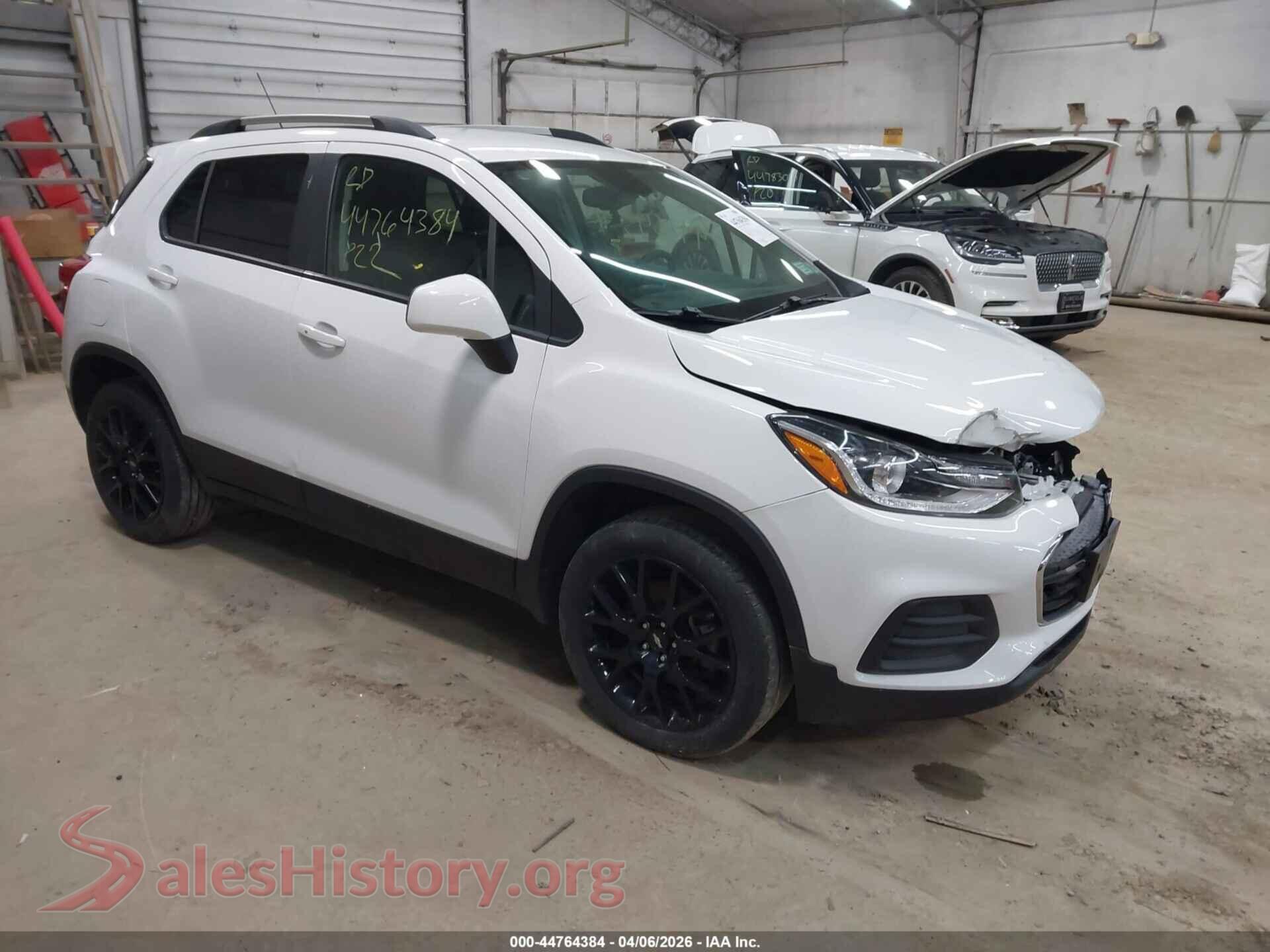 2022 CHEVROLET TRAX VIN KL7CJPSMXNB538085, auction photo
