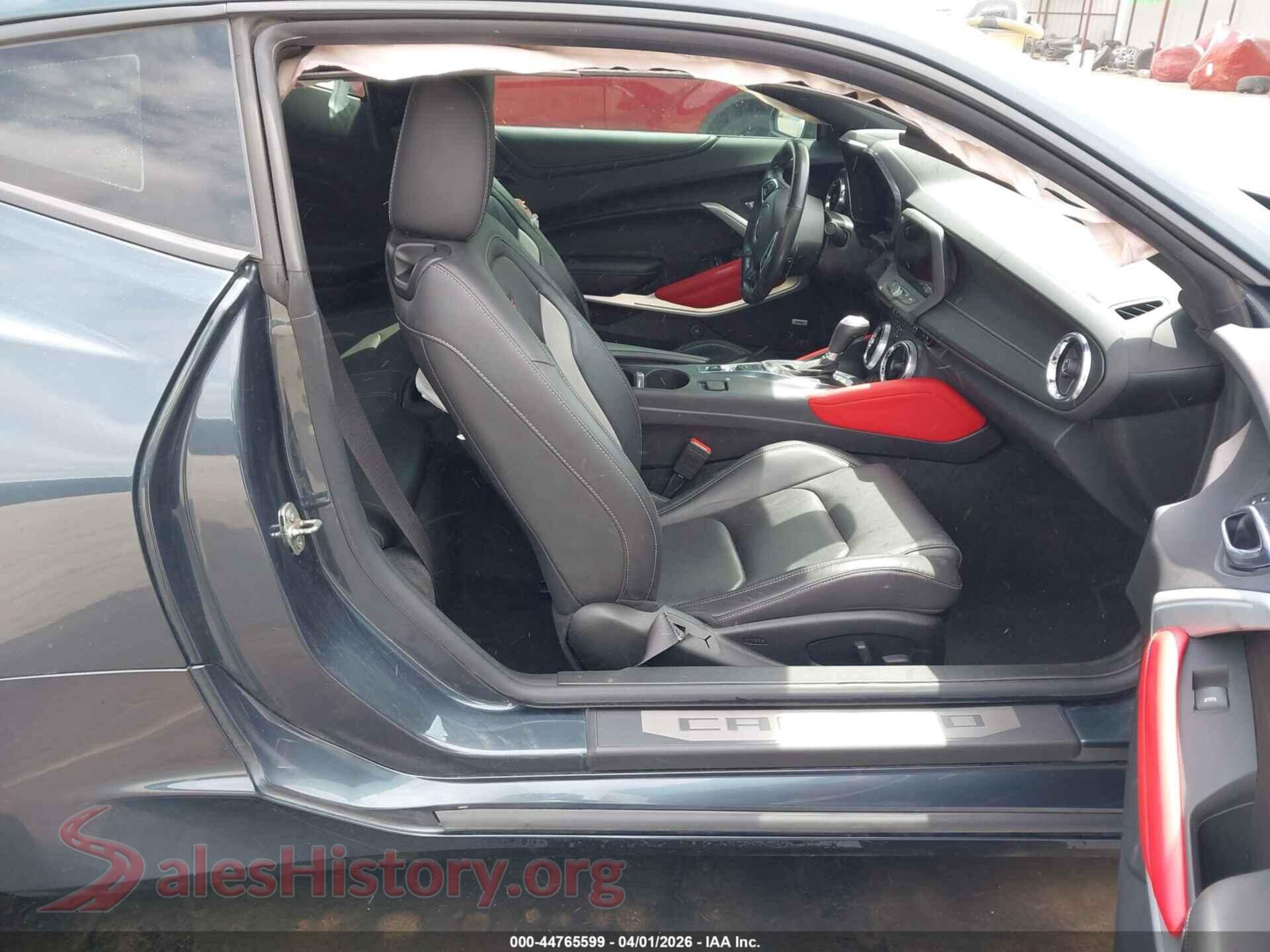 2019 CHEVROLET CAMARO VIN 1G1FH1R7XK0159368, rear view