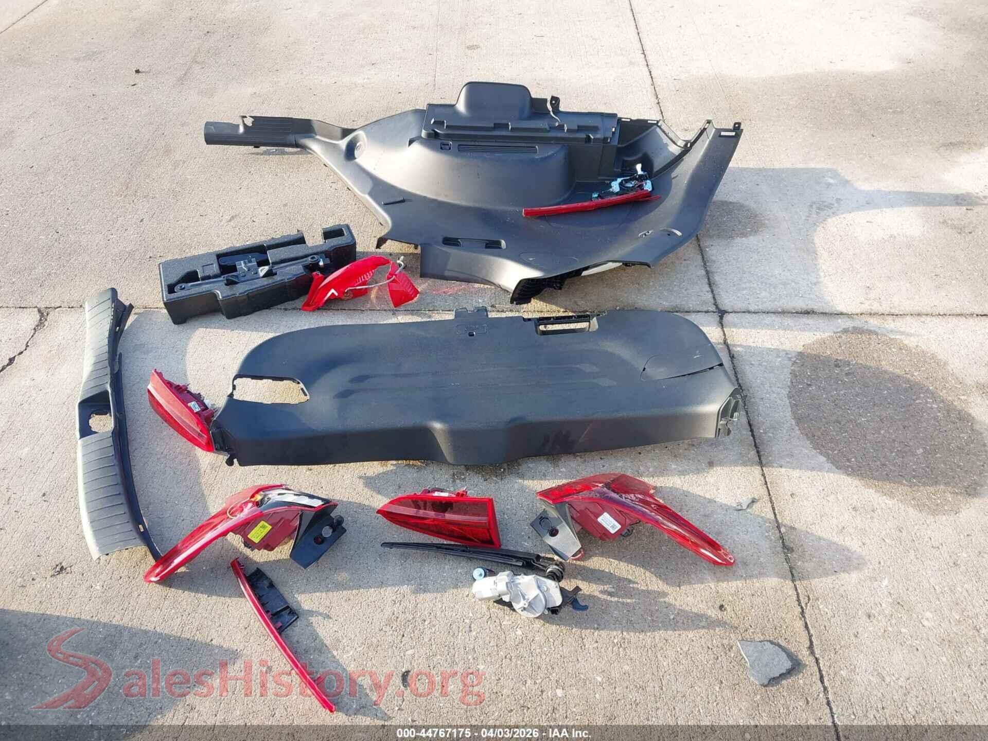 2023 HYUNDAI SANTA FE VIN 5NMS6DAJ8PH614455, damage close-up