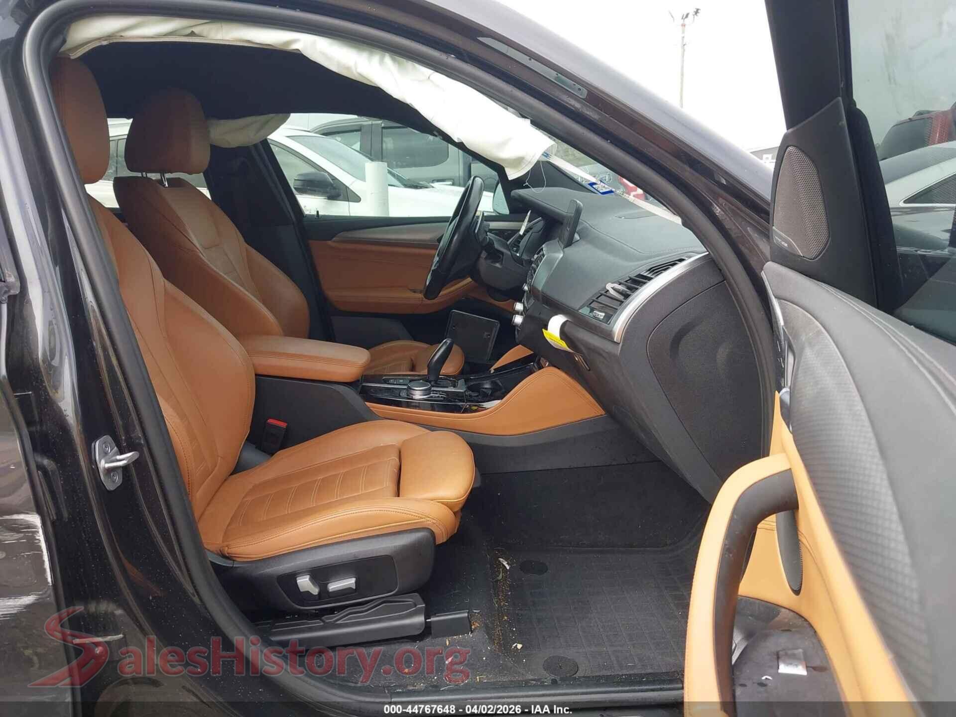 2021 BMW X4 VIN 5UX2V5C09M9H46677, rear view