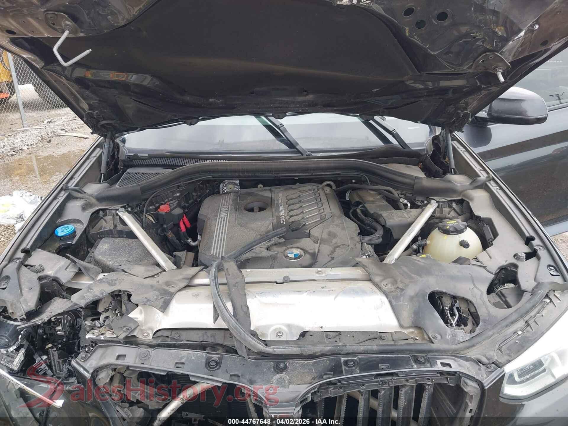 2021 BMW X4 VIN 5UX2V5C09M9H46677, interior dashboard