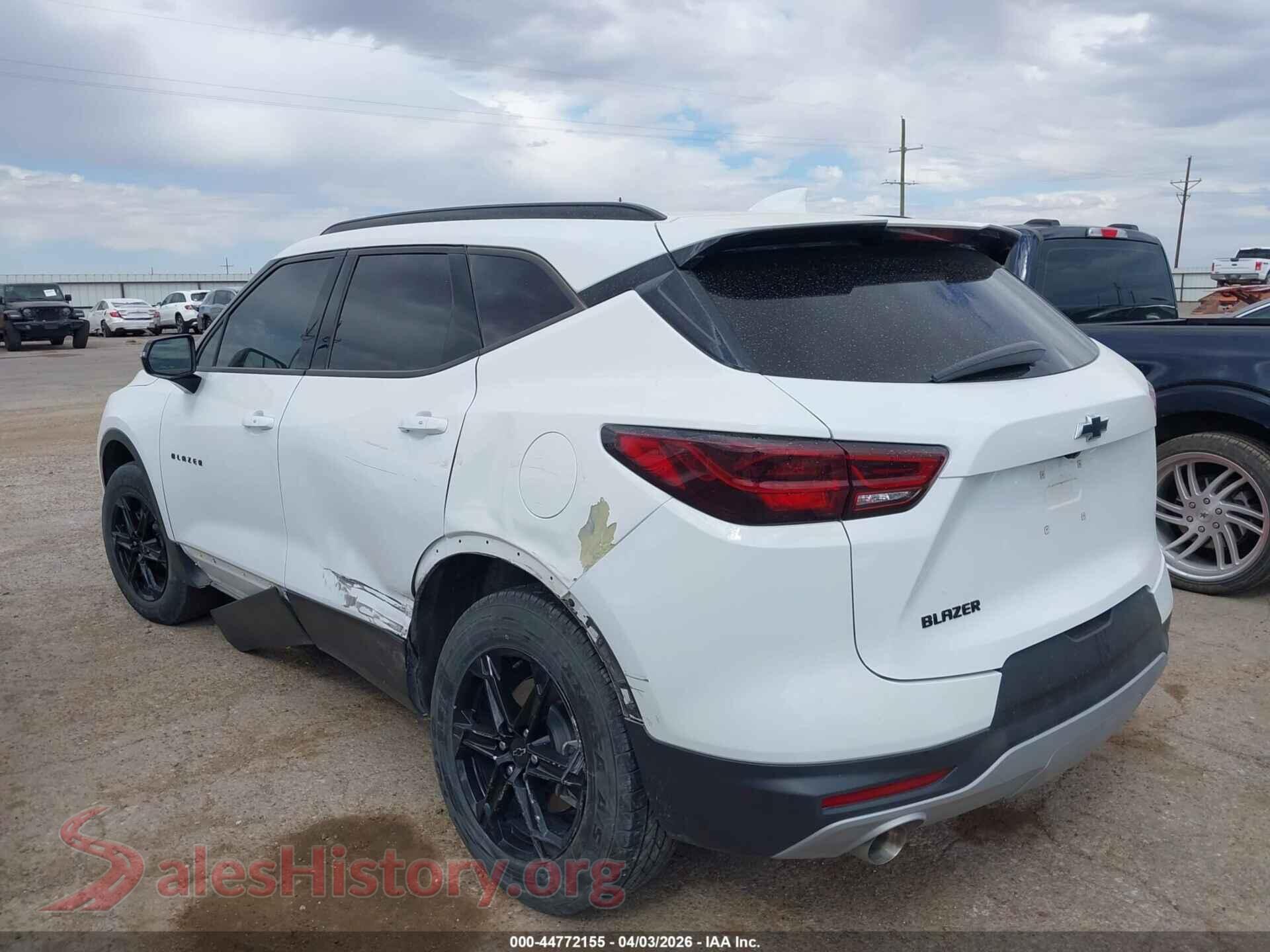 2023 CHEVROLET BLAZER VIN 3GNKBDRS9PS206698, driver side view