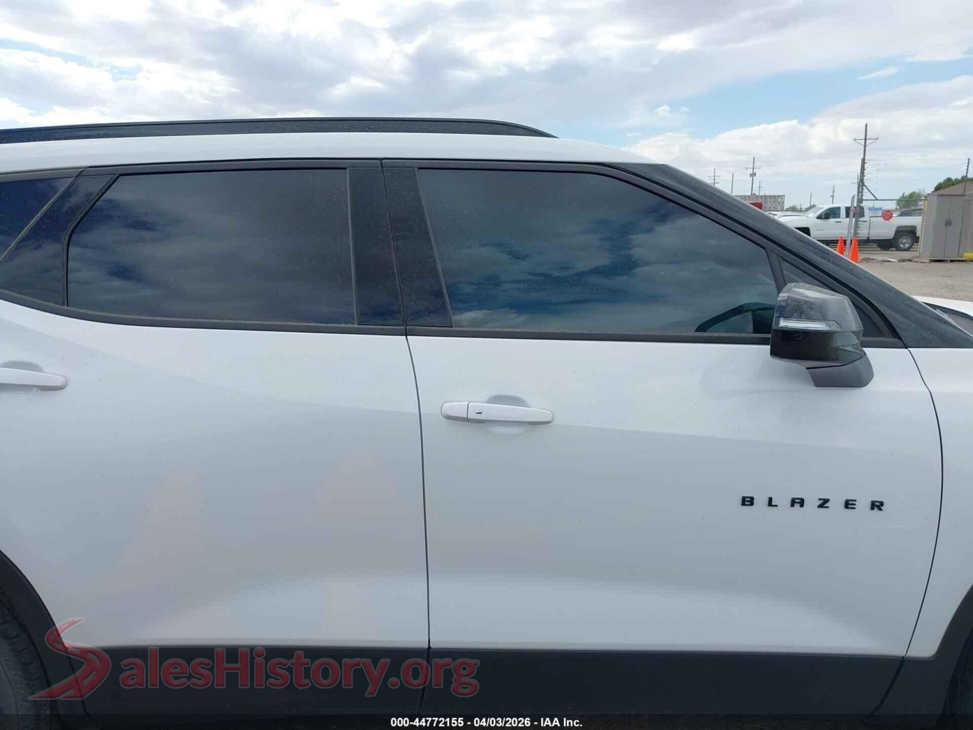 2023 CHEVROLET BLAZER VIN 3GNKBDRS9PS206698, auction photo 13