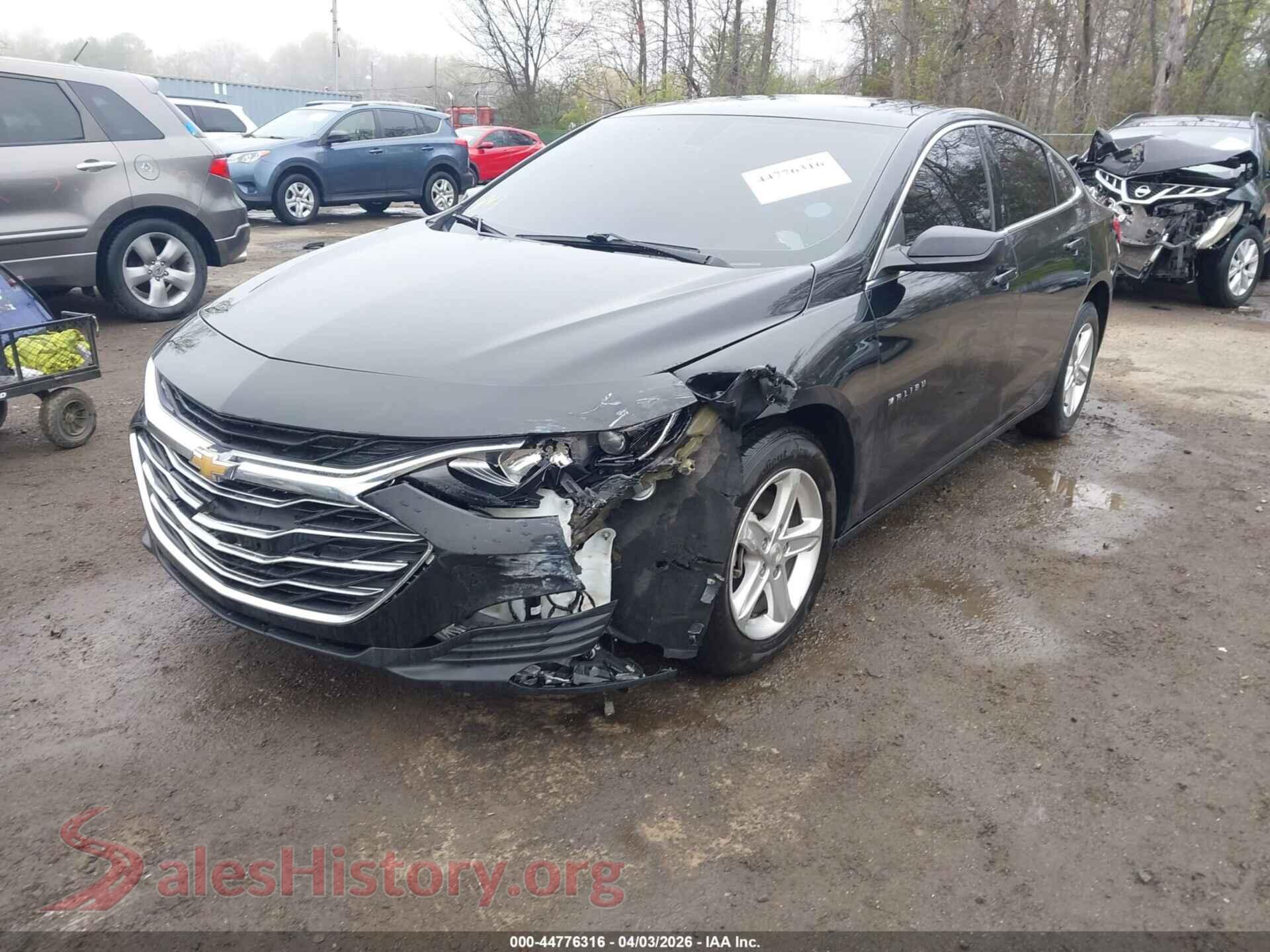 2020 CHEVROLET MALIBU VIN 1G1ZB5ST2LF139806, front view