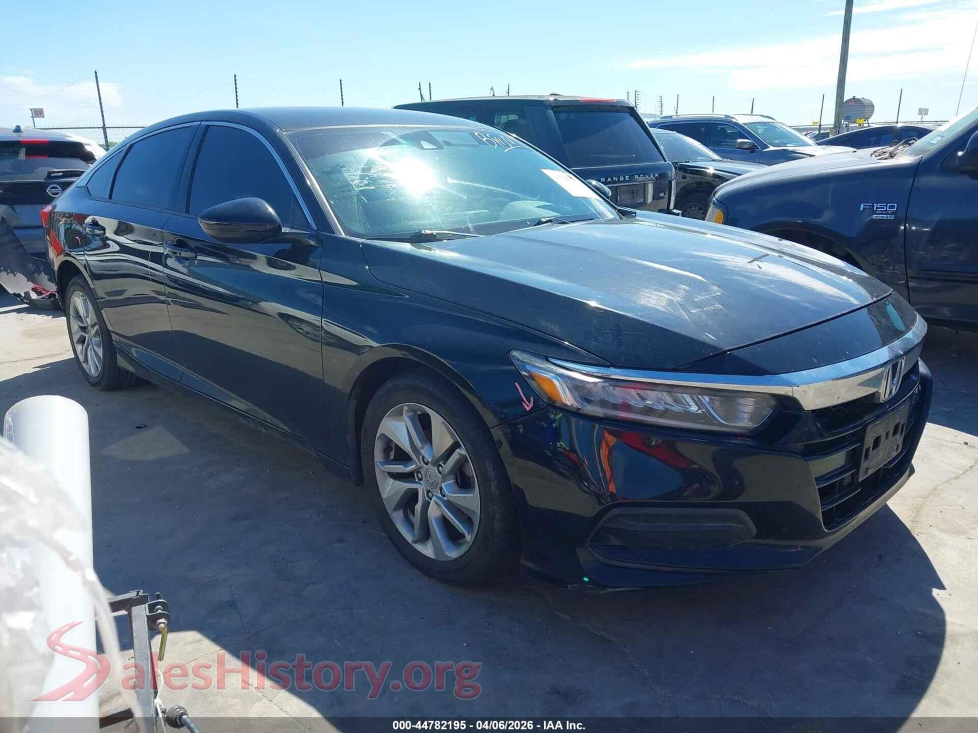 1HGCV1F17JA236677 2018 HONDA ACCORD