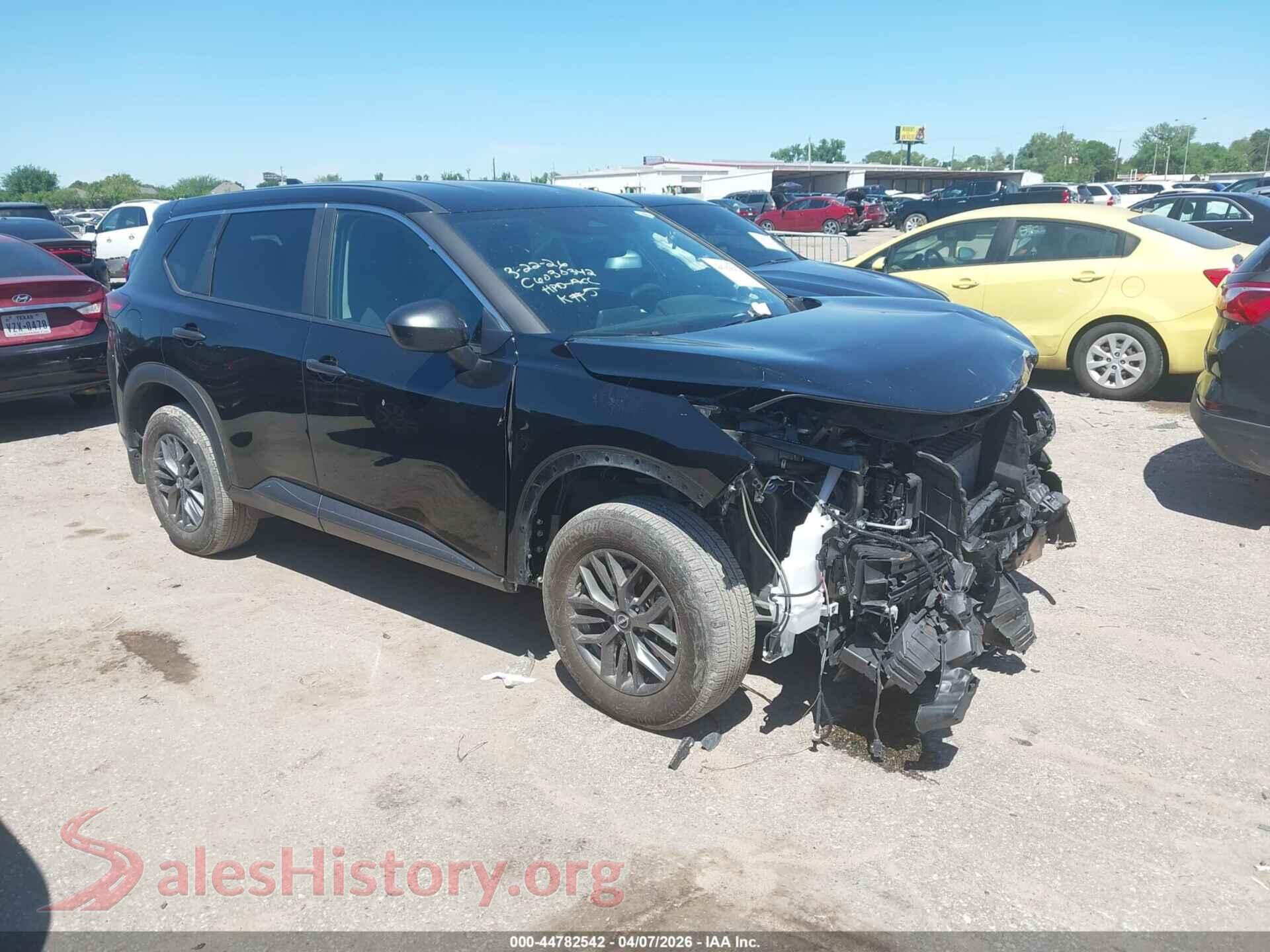 5N1BT3AA2SC676195 2025 NISSAN ROGUE