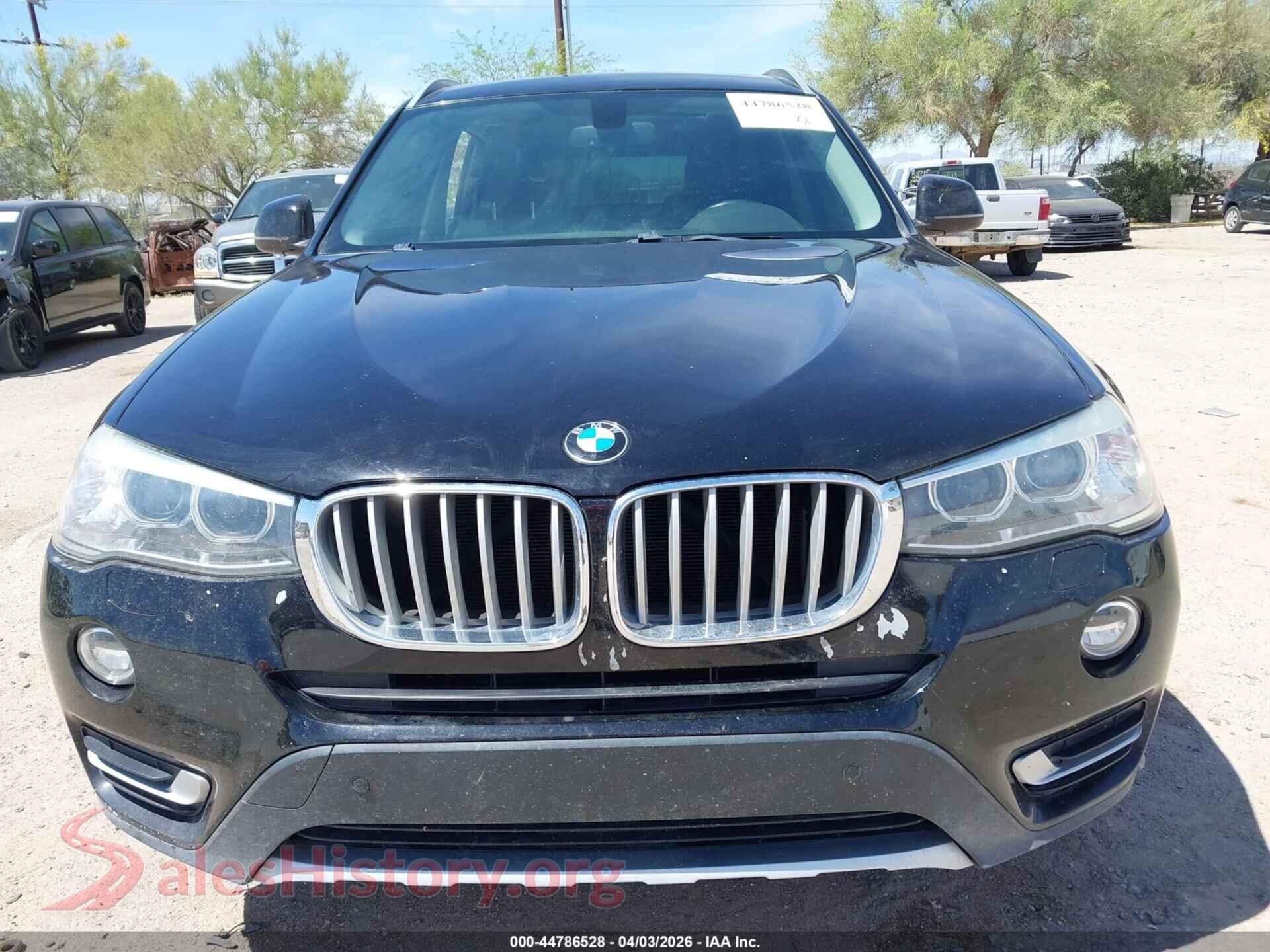 2017 BMW X3 VIN 5UXWX9C35H0W72954, damage close-up
