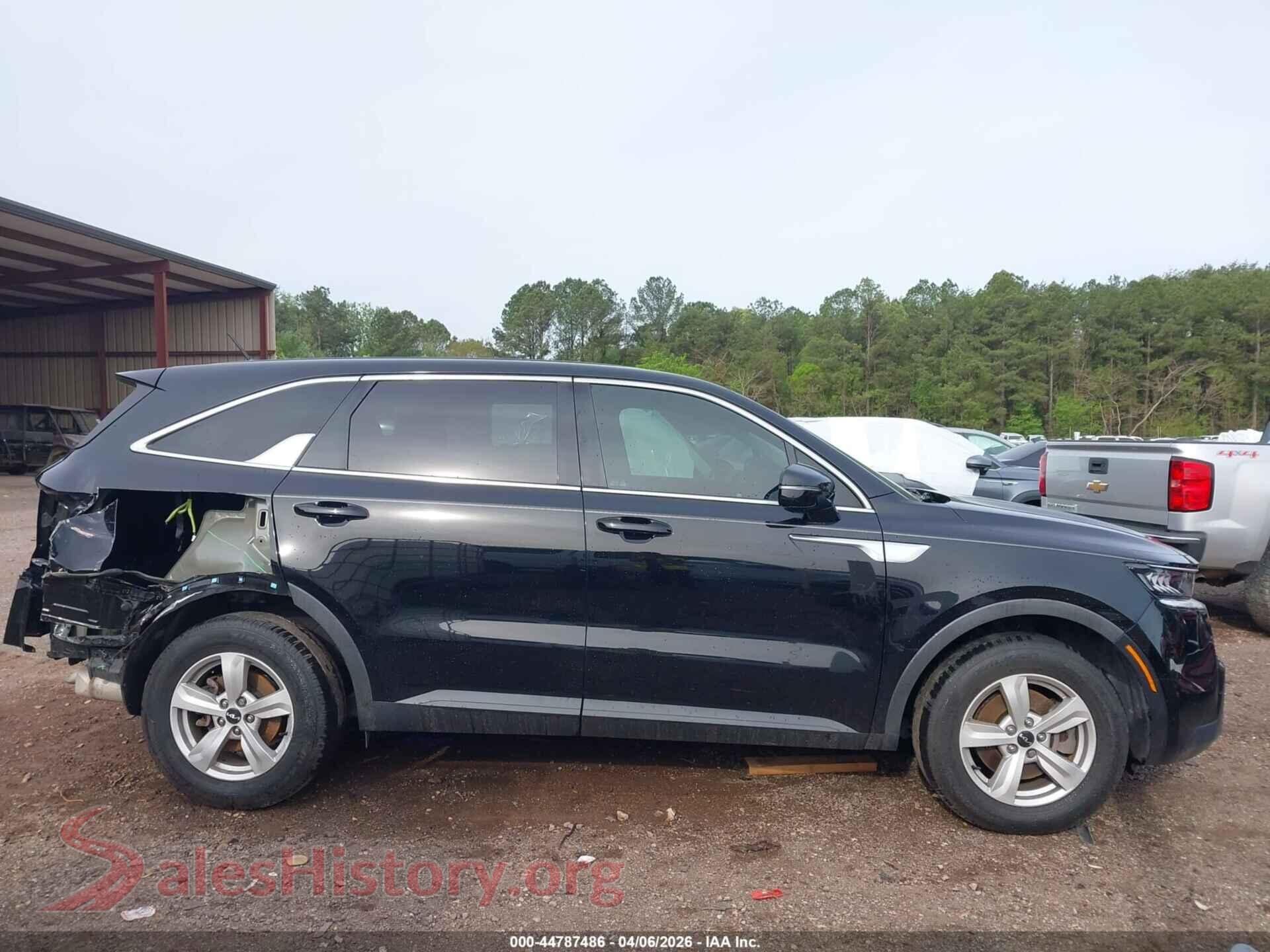 2022 KIA SORENTO VIN 5XYRG4LC9NG138251, auction photo 14