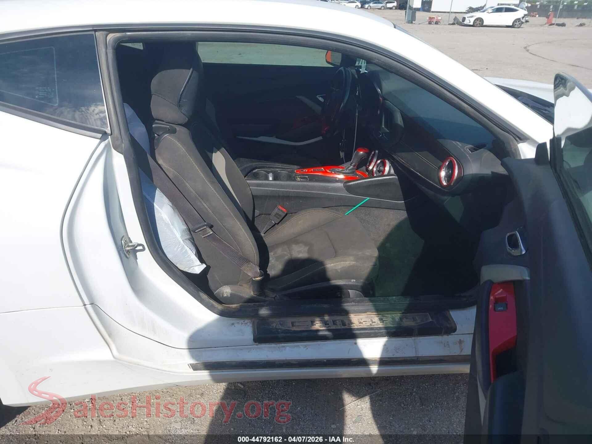 2020 CHEVROLET CAMARO VIN 1G1FB1RXXL0128558, rear view
