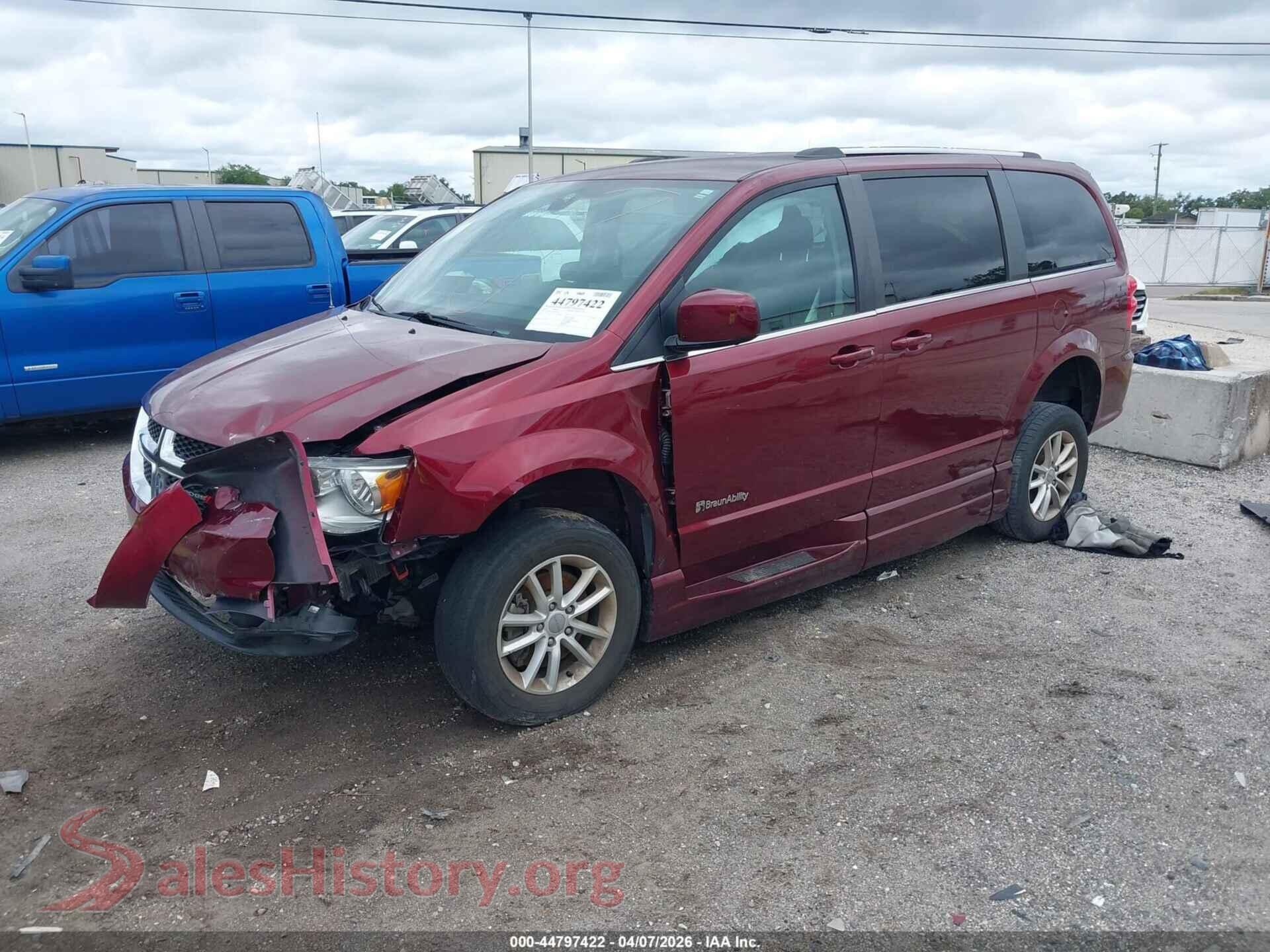 2020 DODGE GRAND CARAVAN VIN 2C4RDGCG4LR183538, front view