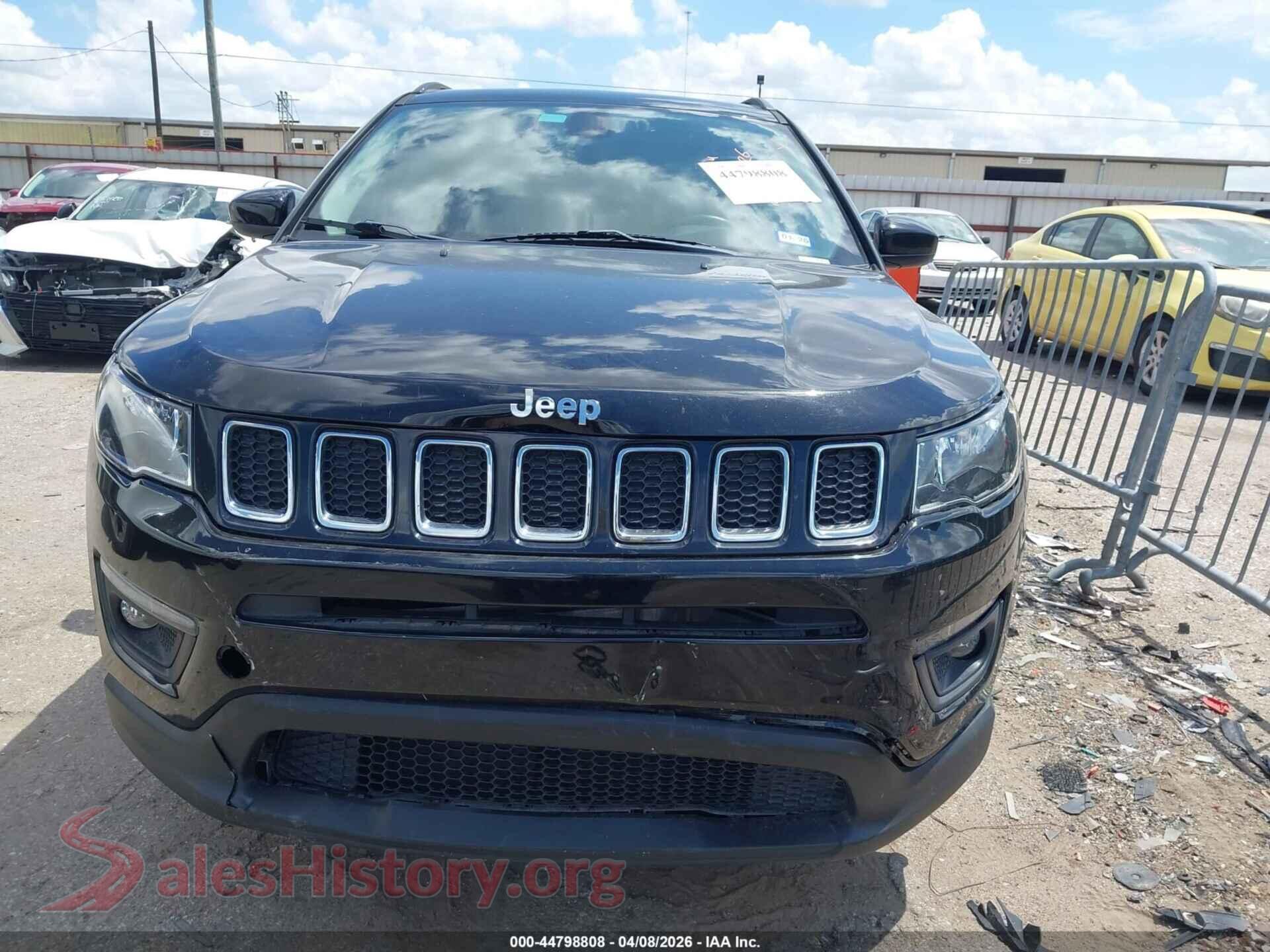 2019 JEEP COMPASS VIN 3C4NJCBB0KT676764, damage close-up