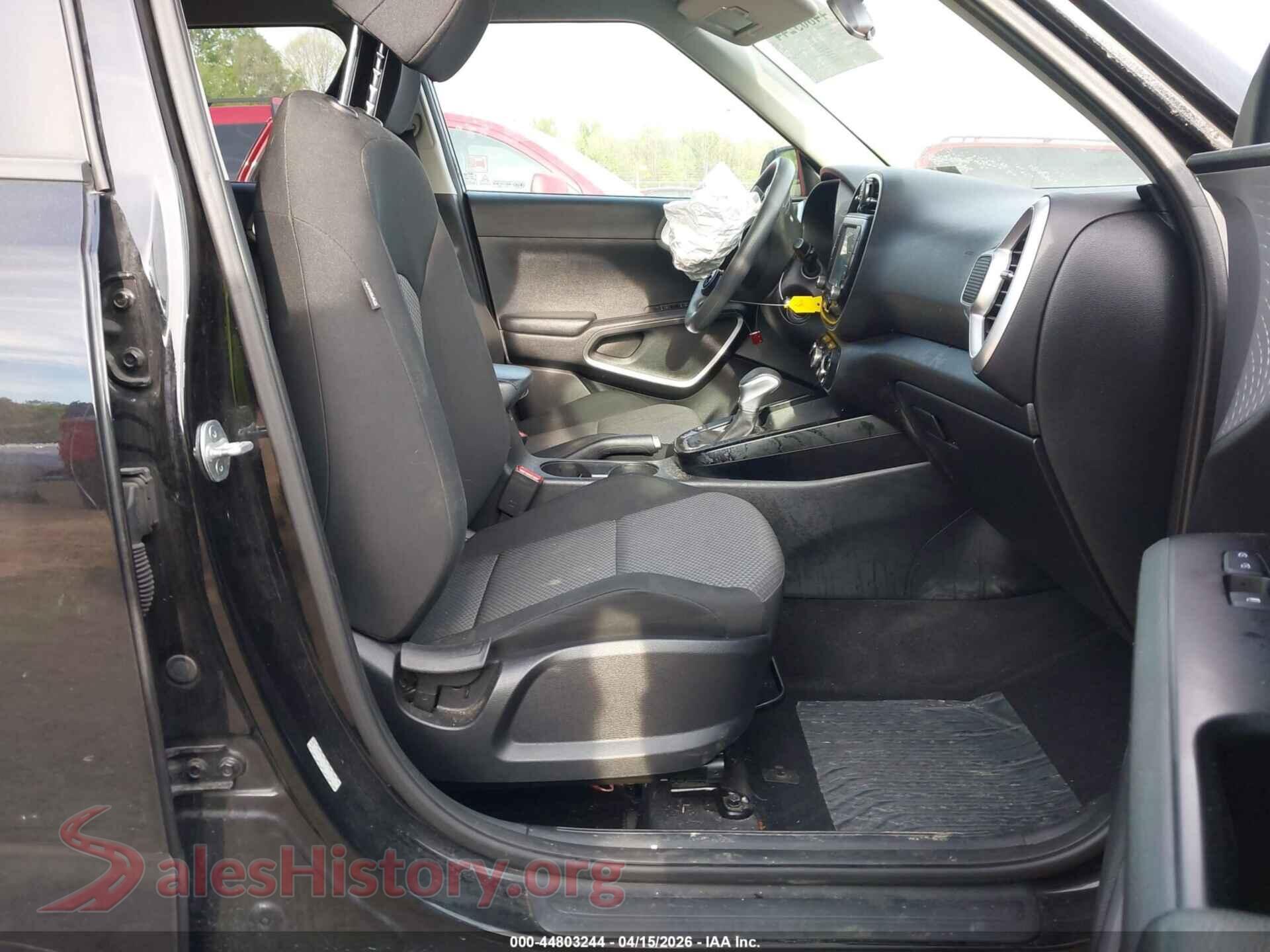 2021 KIA SOUL VIN KNDJ23AU5M7762576, rear view