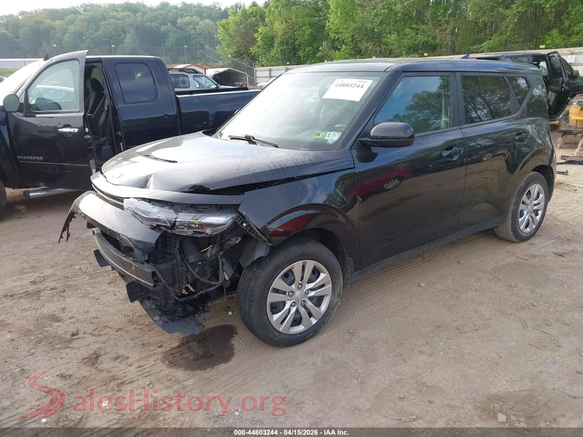 2021 KIA SOUL VIN KNDJ23AU5M7762576, front view