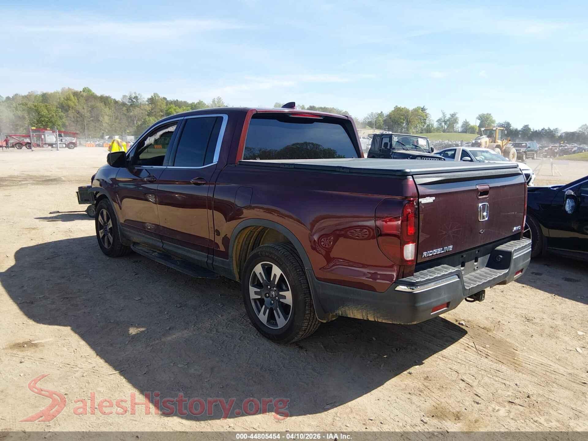 2017 HONDA RIDGELINE VIN 5FPYK3F63HB023867, driver side view
