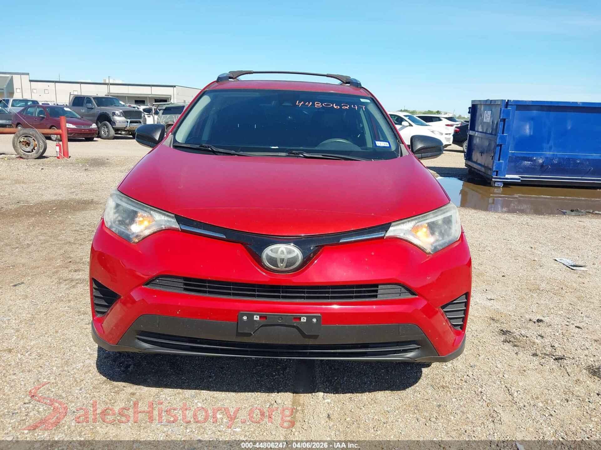 2017 TOYOTA RAV4 VIN JTMZFREV7HJ134413, damage close-up