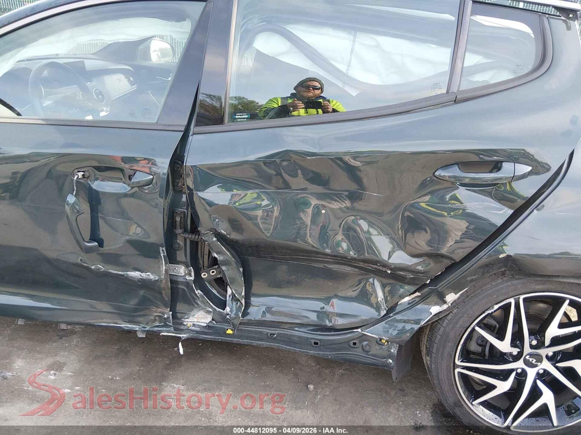 2022 KIA STINGER VIN KNAE35LD9N6115951, rear passenger side
