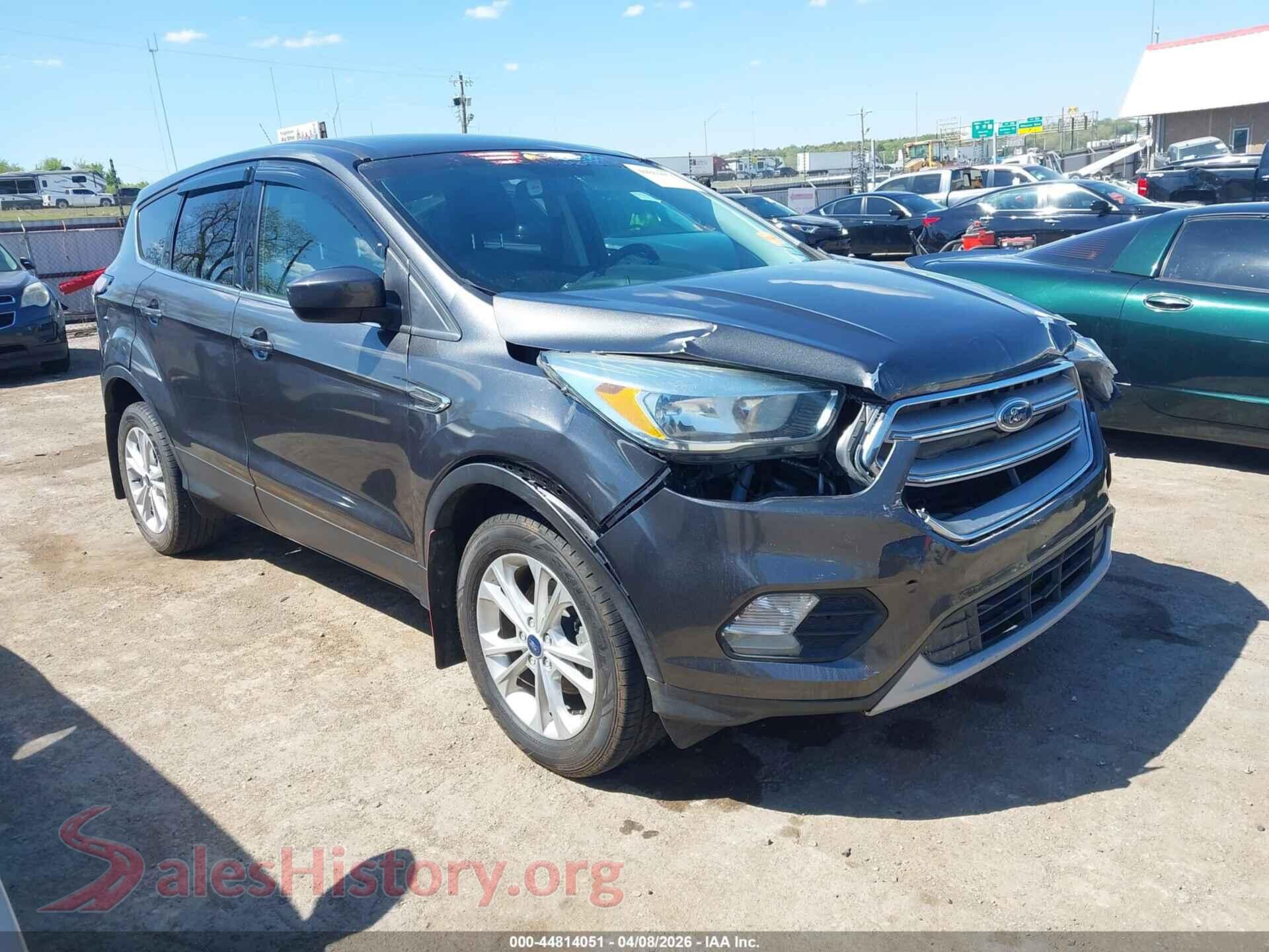 1FMCU0GD5HUC00494 2017 FORD ESCAPE