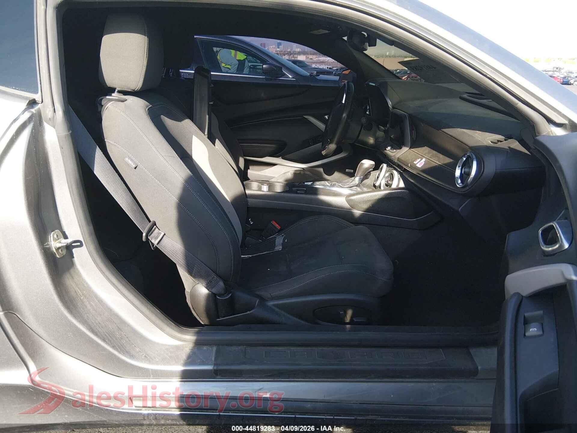 2022 CHEVROLET CAMARO VIN 1G1FB1RX7N0106195, rear view