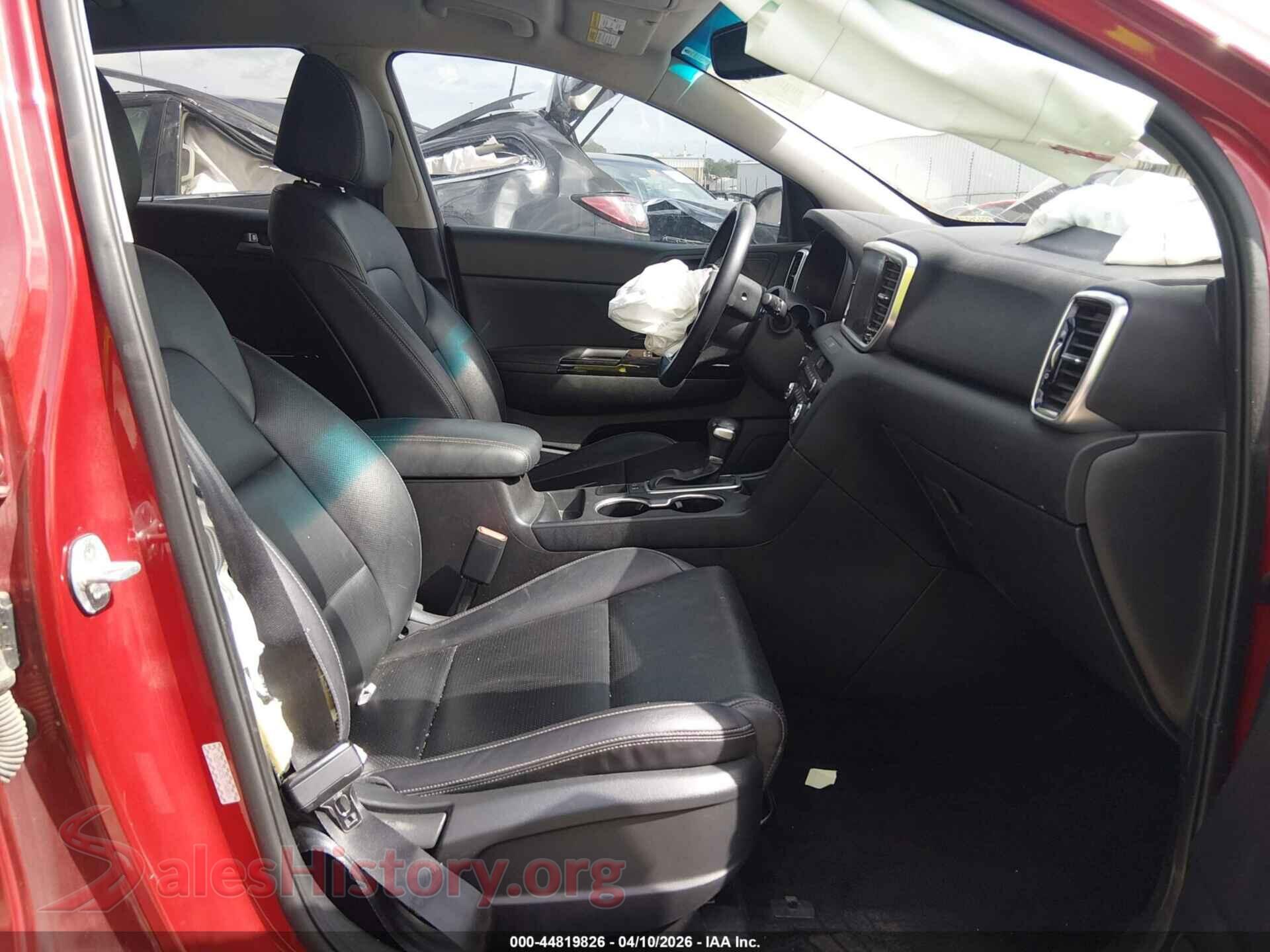 2020 KIA SPORTAGE VIN KNDPNCAC8L7740014, rear view
