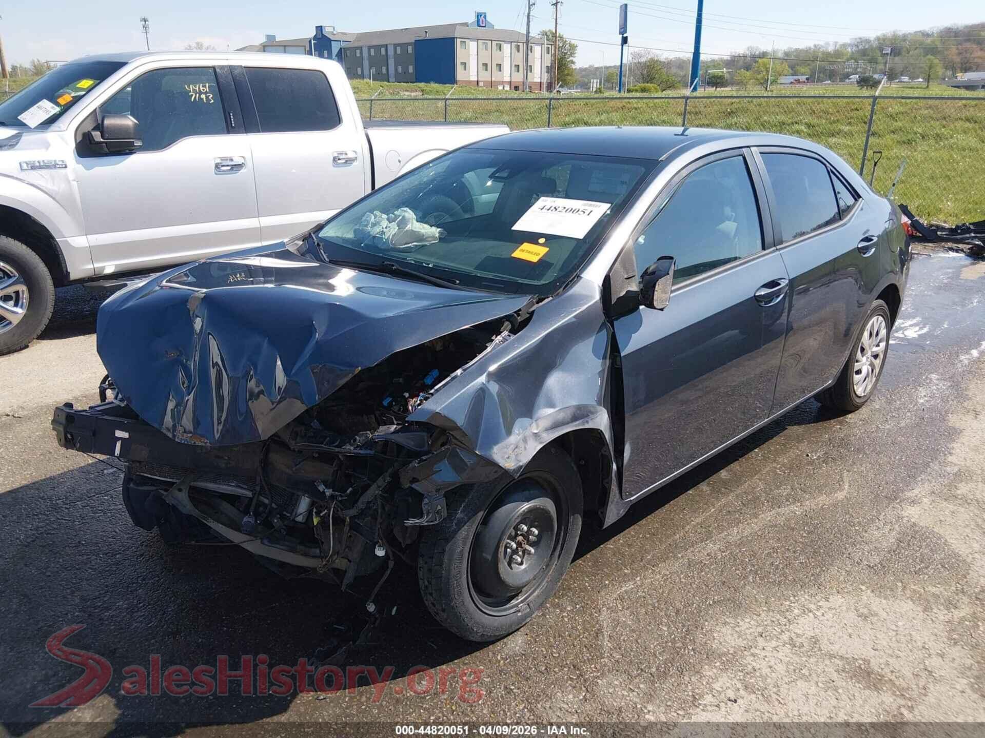 2018 TOYOTA COROLLA VIN 5YFBURHE3JP849306, auction photo 18