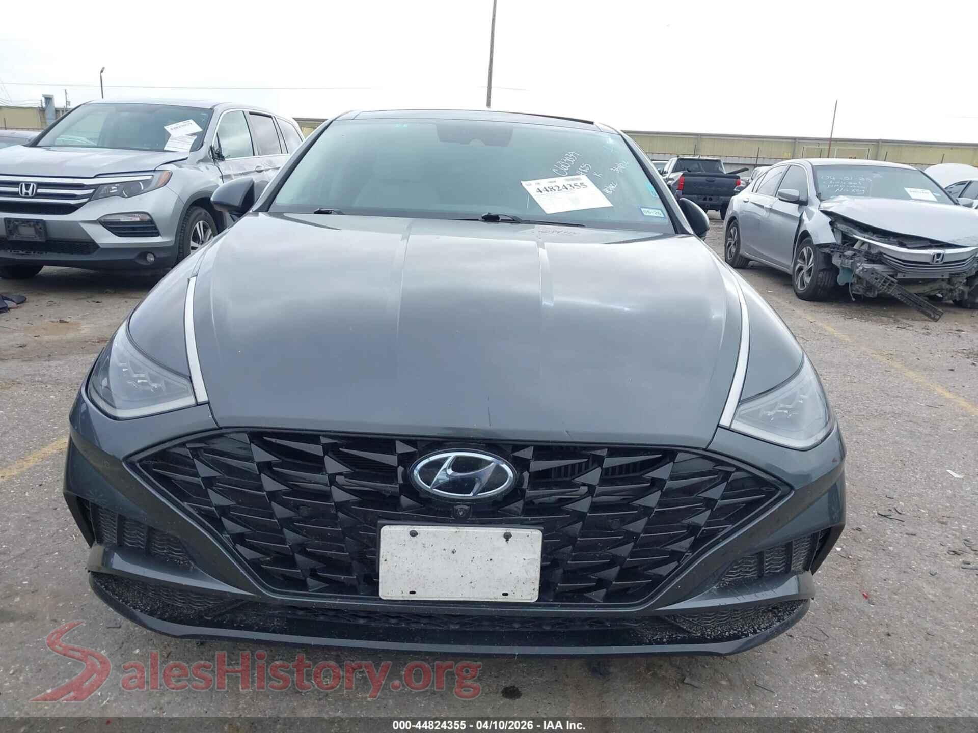 2022 HYUNDAI SONATA VIN KMHL34J26NA224835, damage close-up
