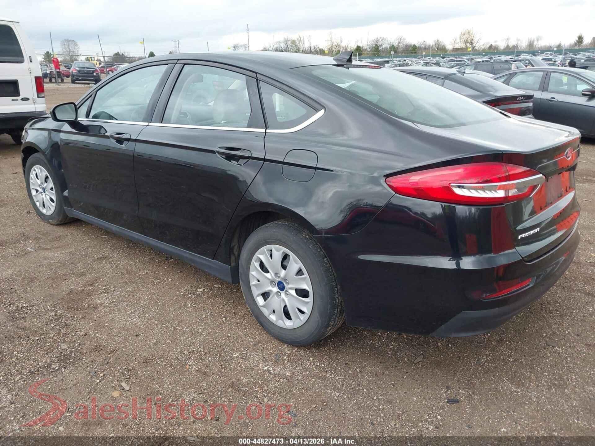 2020 FORD FUSION VIN 3FA6P0G71LR144787, driver side view