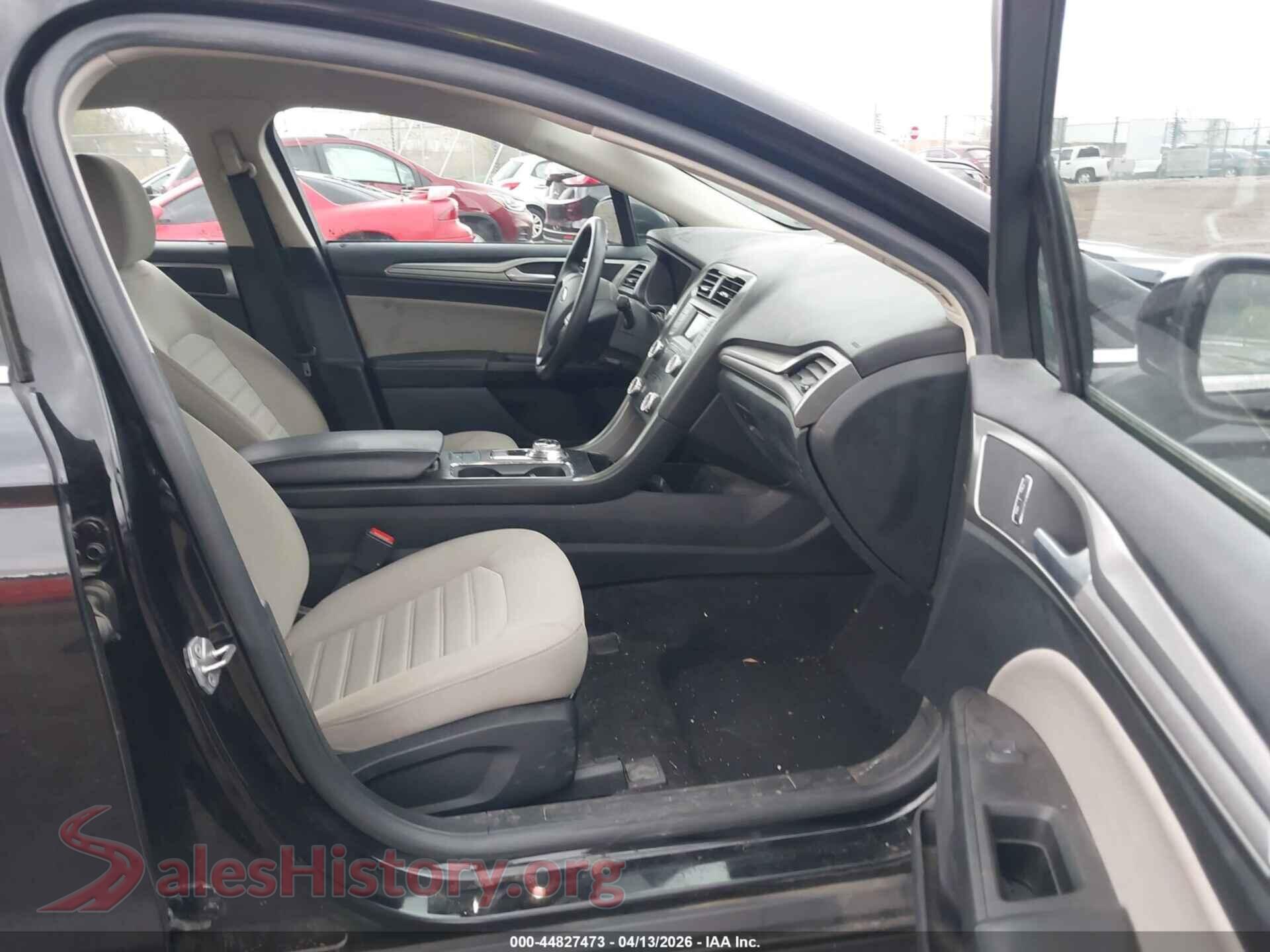 2020 FORD FUSION VIN 3FA6P0G71LR144787, rear view