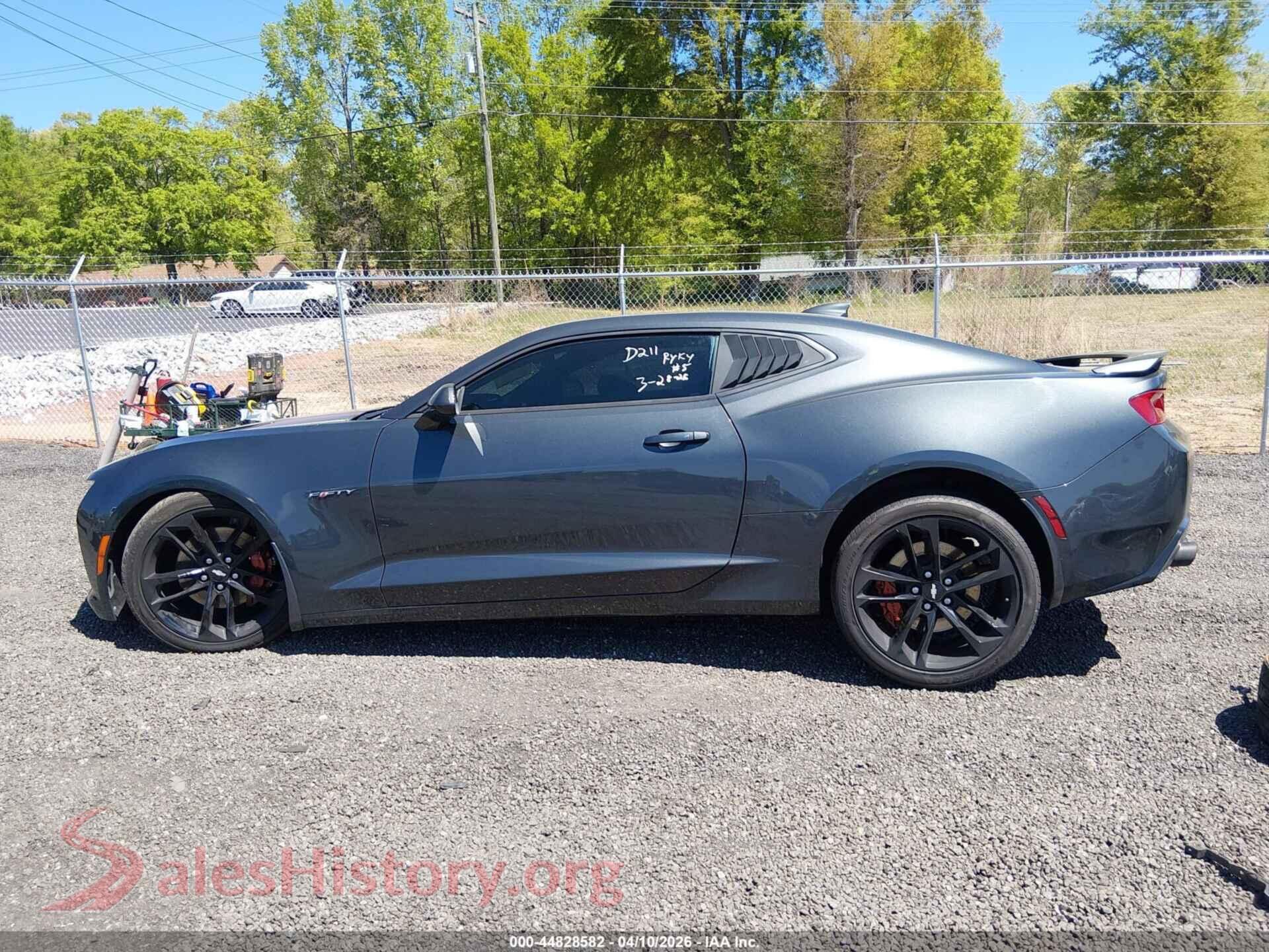 2017 CHEVROLET CAMARO VIN 1G1FH1R7XH0117582, auction photo 15