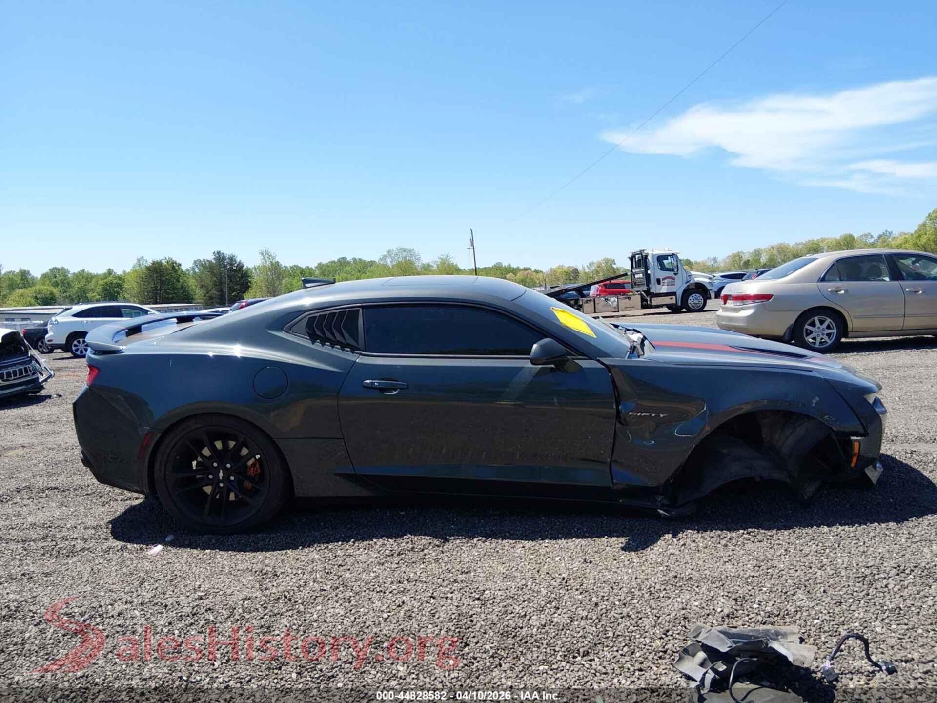 2017 CHEVROLET CAMARO VIN 1G1FH1R7XH0117582, auction photo 14