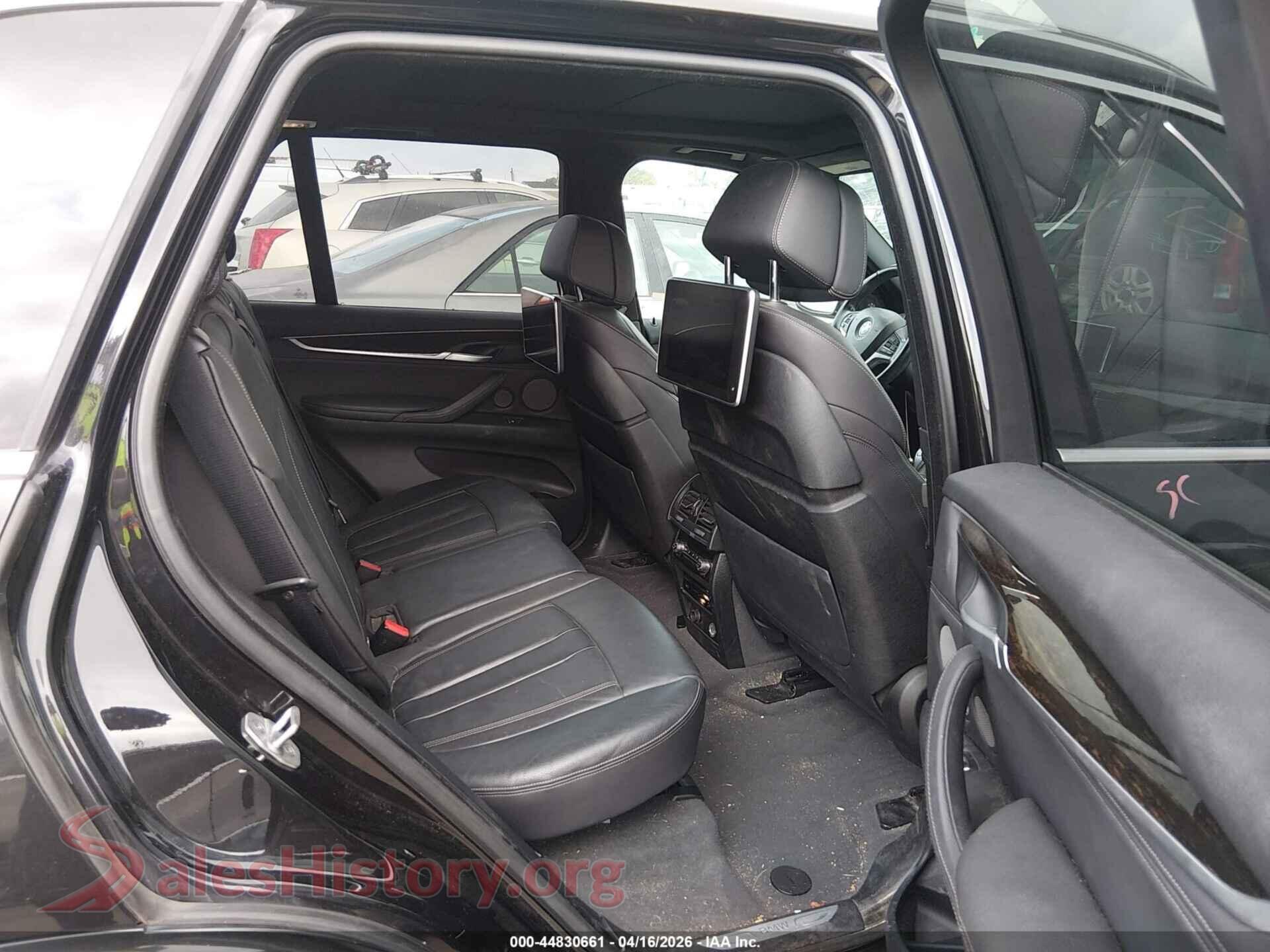 2018 BMW X5 VIN 5UXKR2C58J0Z17902, front passenger side