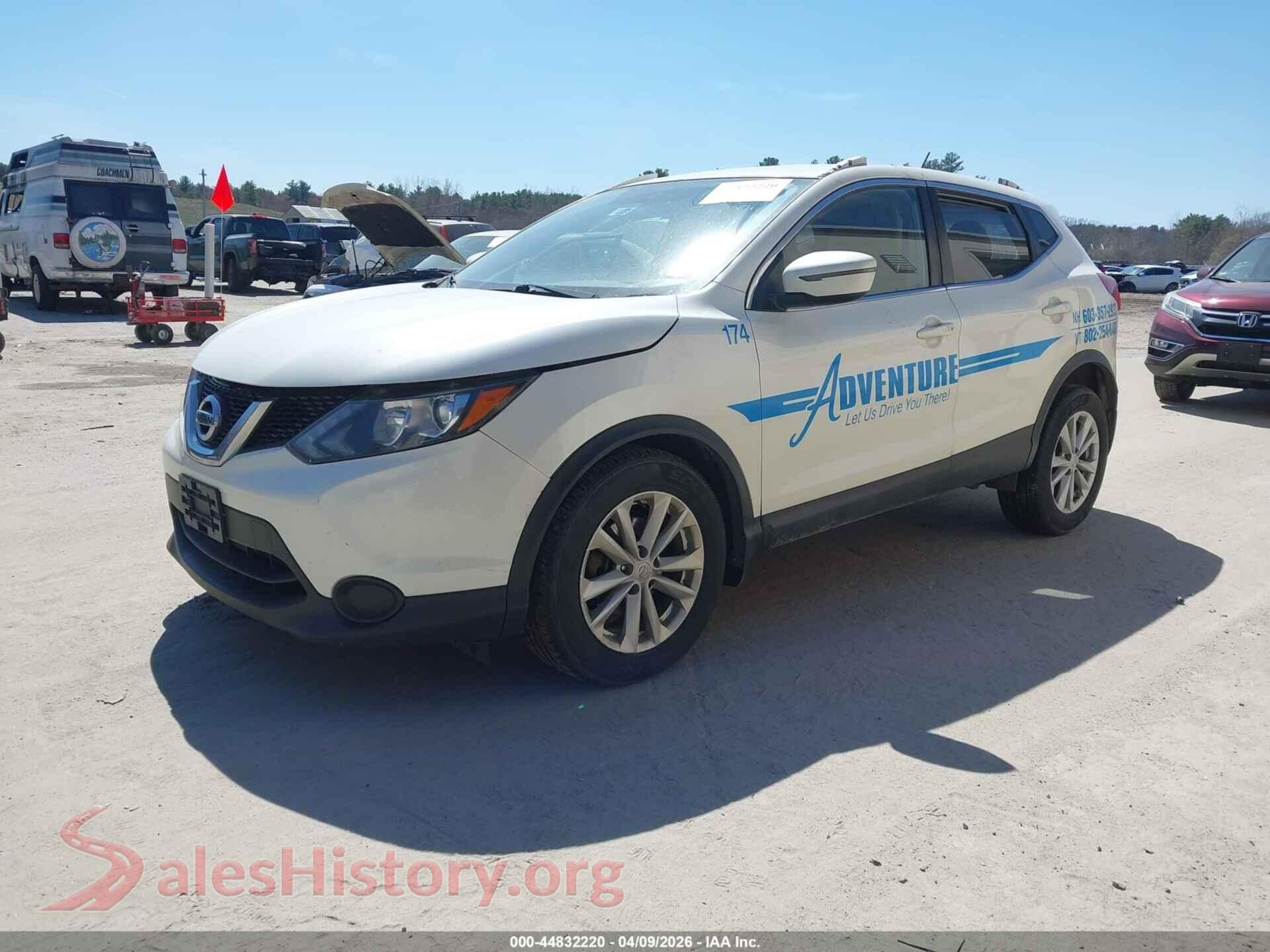 2018 NISSAN ROGUE SPORT VIN JN1BJ1CR3JW203505, front view