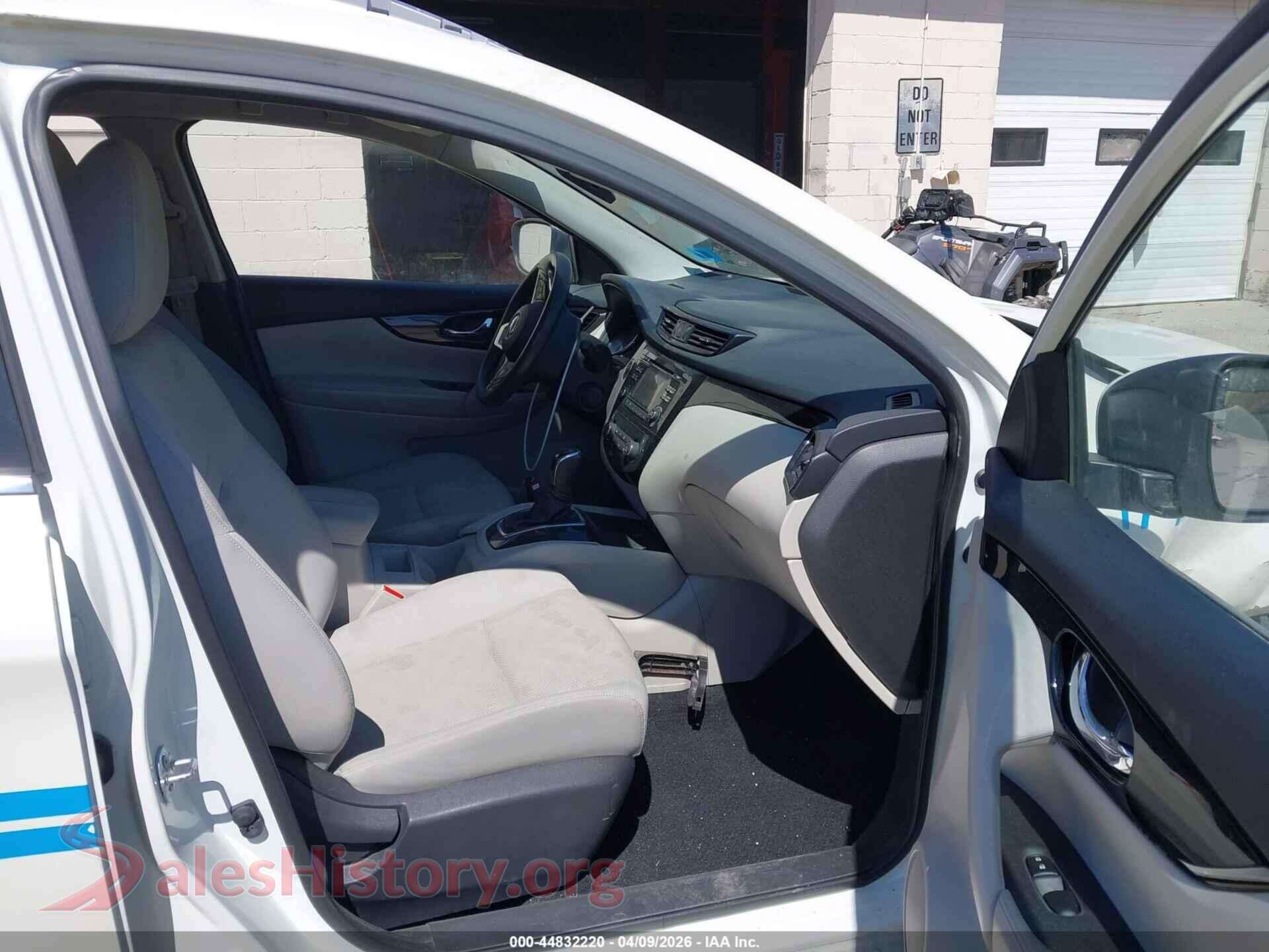 2018 NISSAN ROGUE SPORT VIN JN1BJ1CR3JW203505, rear view