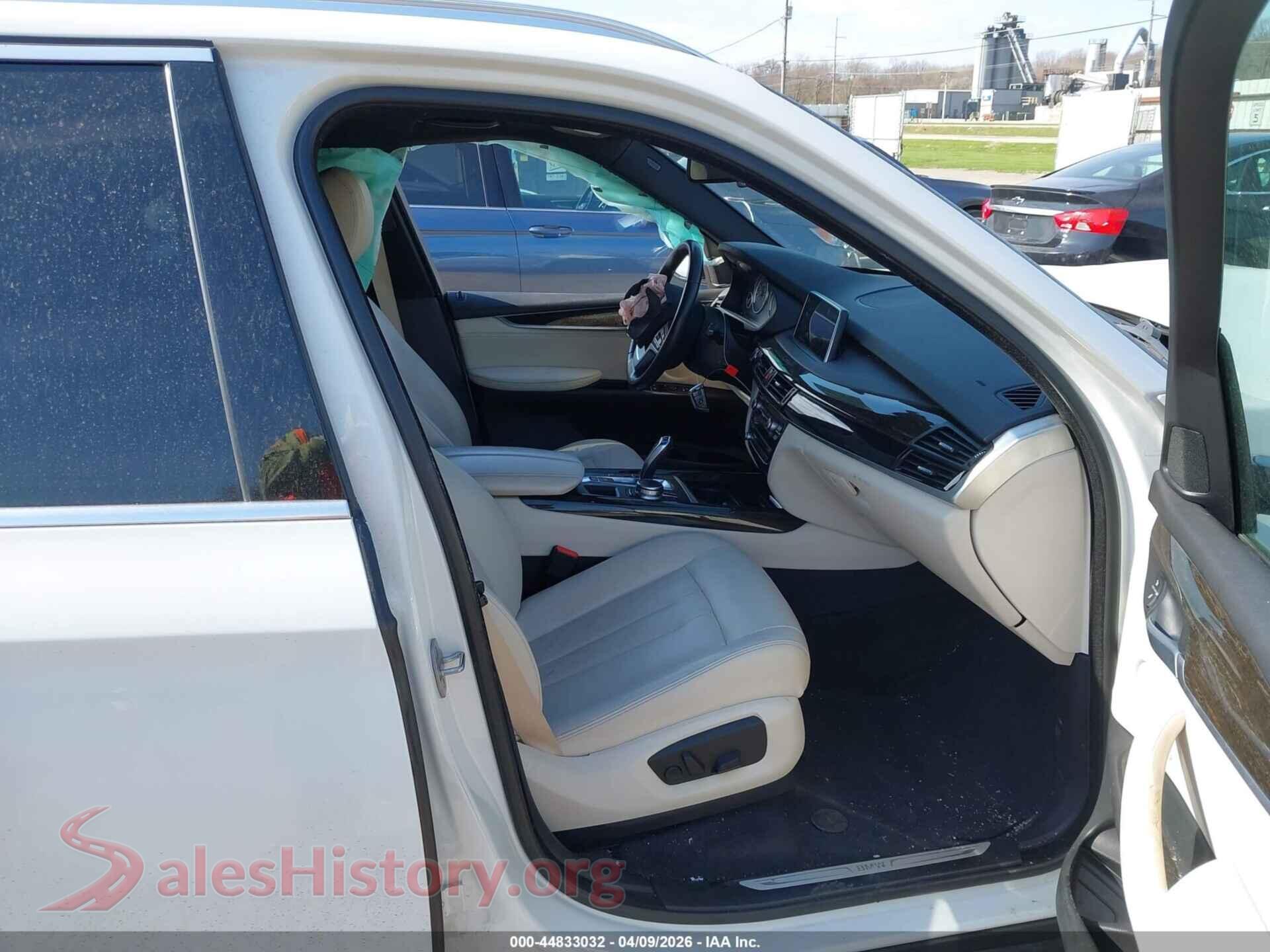 2017 BMW X5 VIN 5UXKR0C35H0V79744, rear view