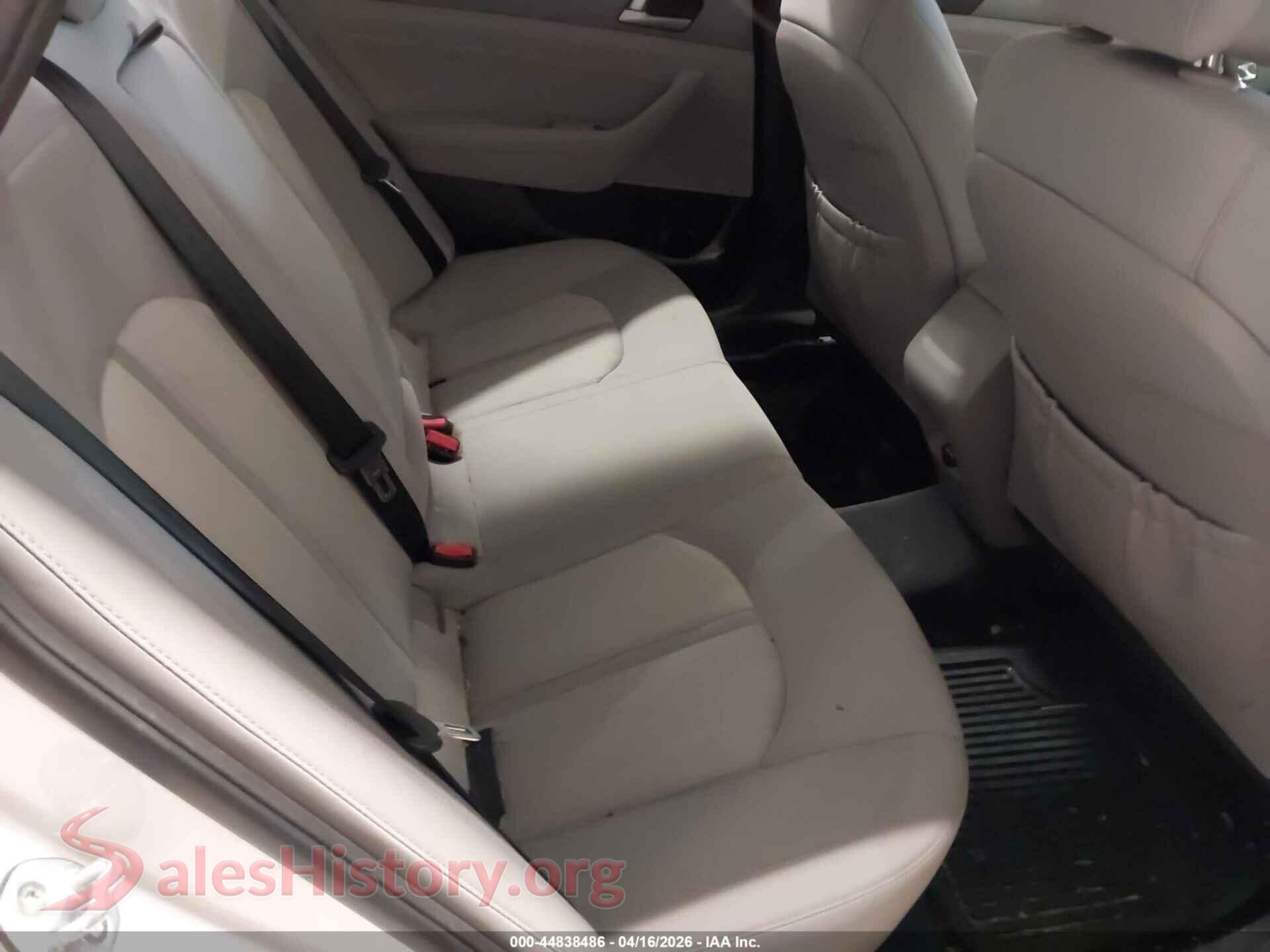 2017 HYUNDAI SONATA HYBRID VIN KMHE24L19HA048660, front passenger side
