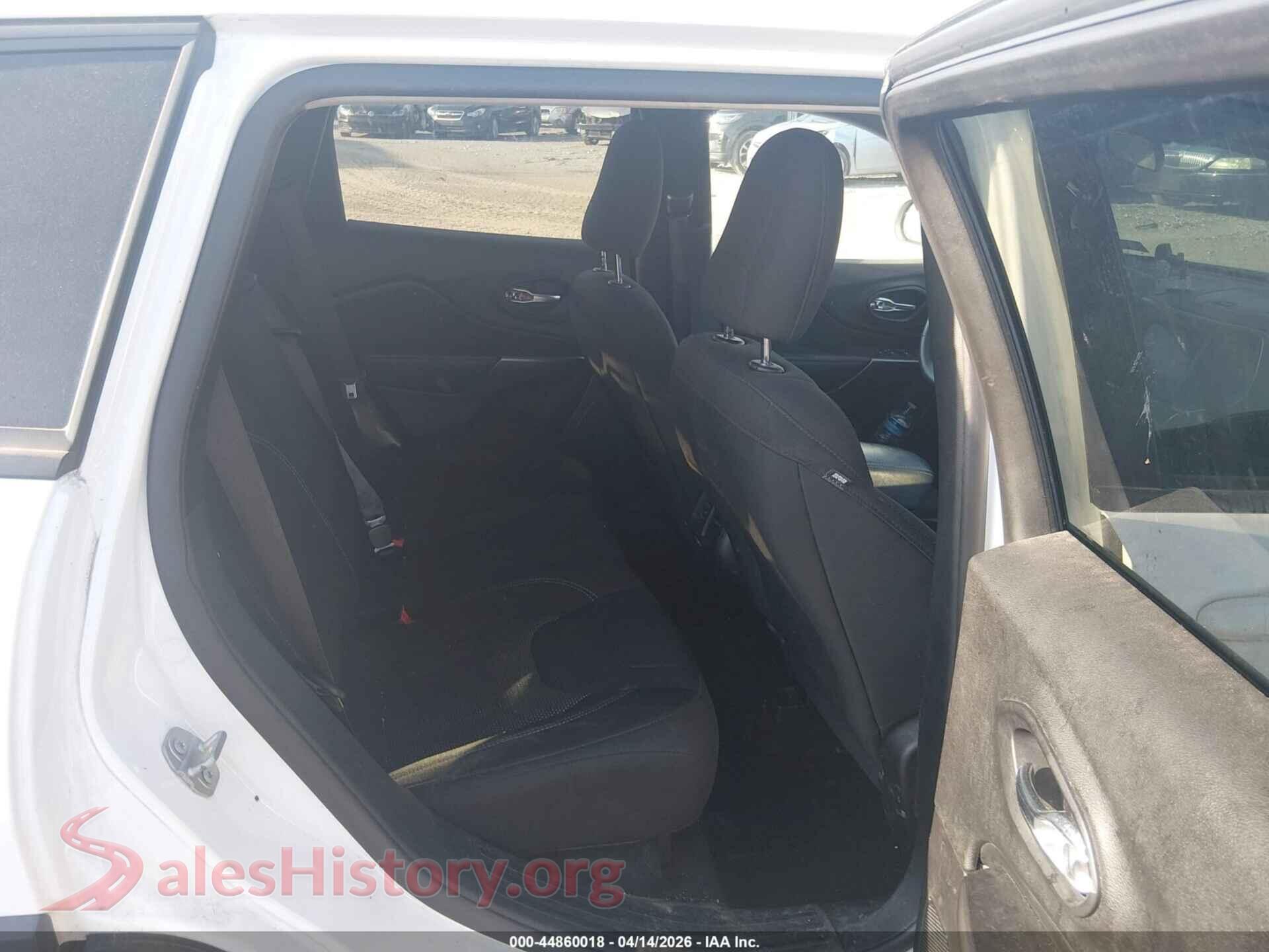 2020 JEEP CHEROKEE VIN 1C4PJLCB9LD614648, front passenger side