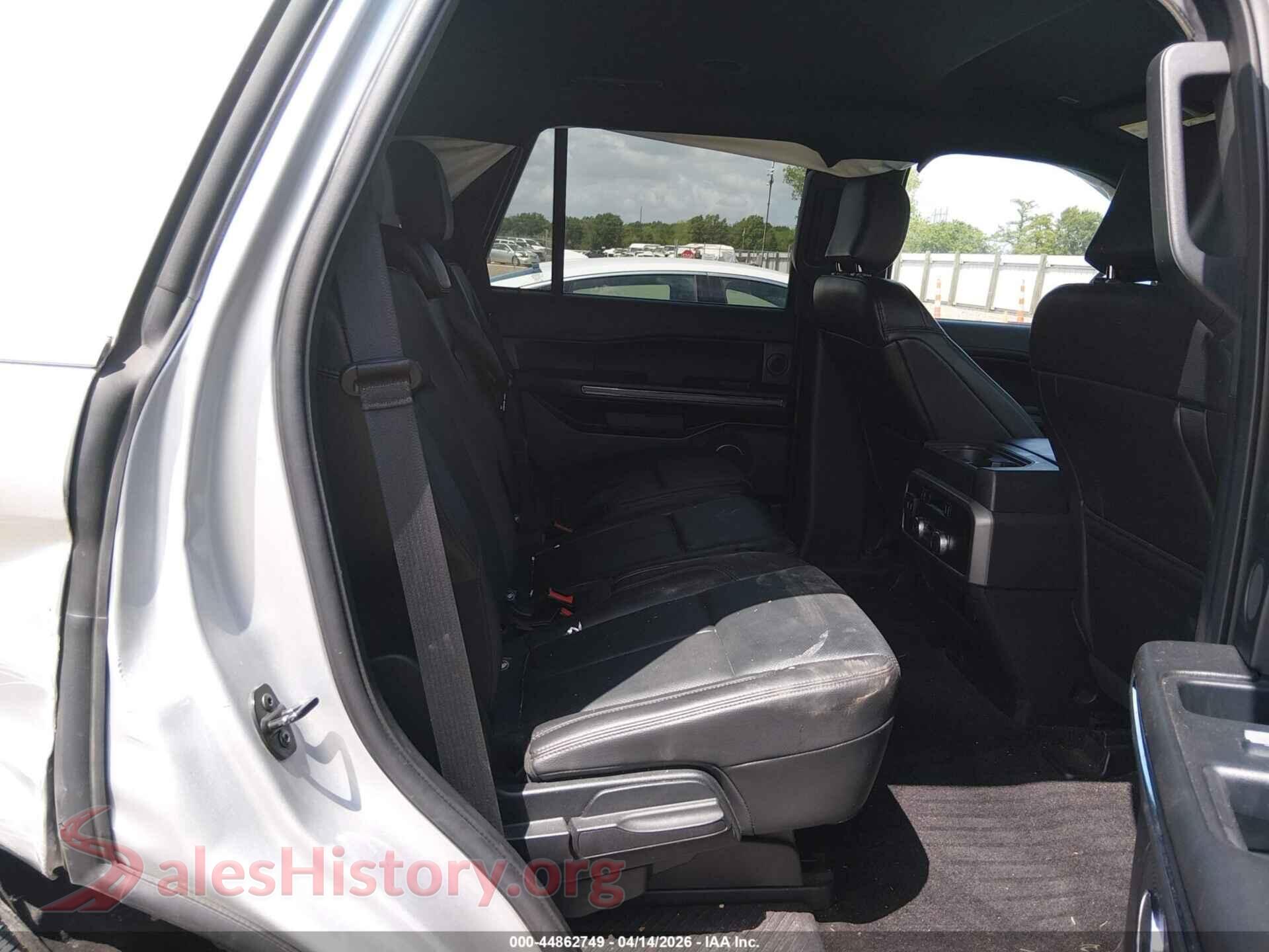 2018 FORD EXPEDITION VIN 1FMJU1HT1JEA27270, front passenger side