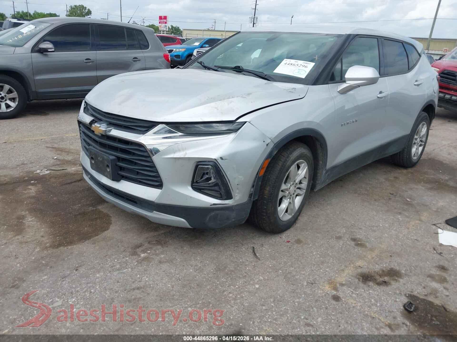 2020 CHEVROLET BLAZER VIN 3GNKBBRA1LS529584, front view