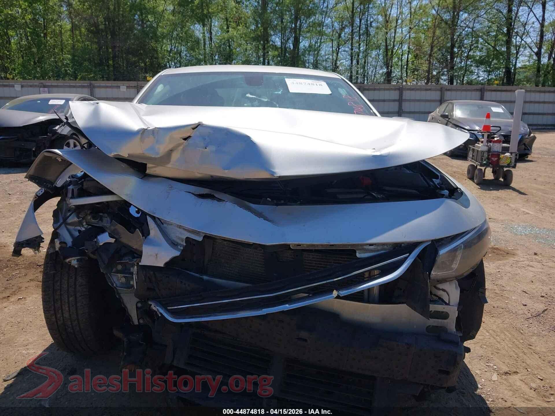 2017 CHEVROLET MALIBU VIN 1G1ZB5ST5HF269456, damage close-up