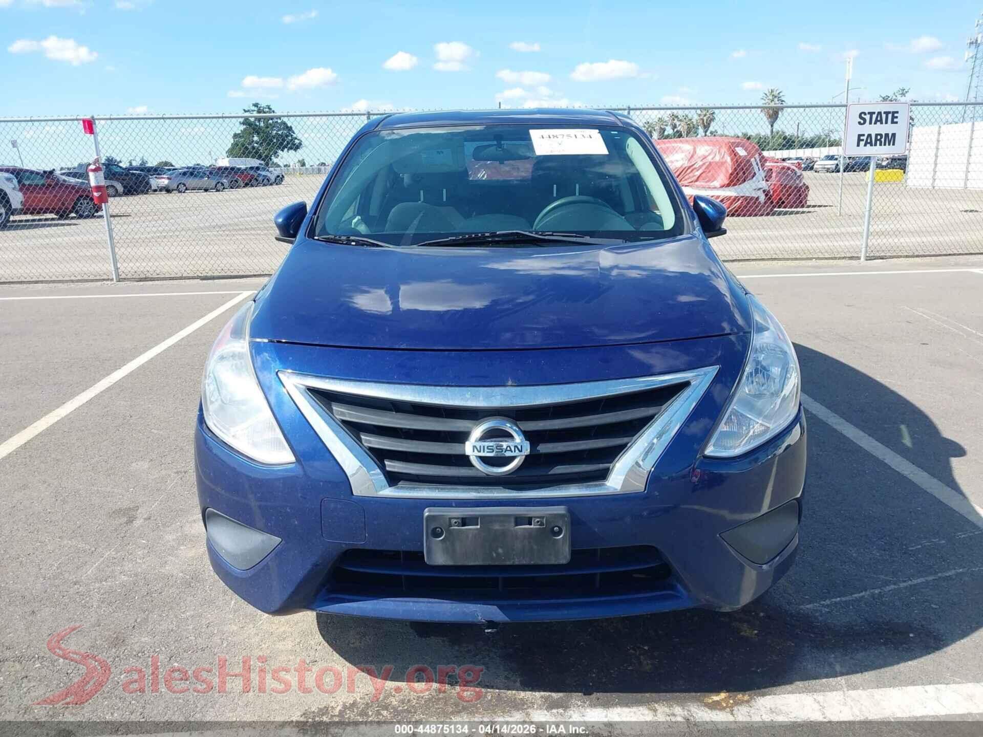 2018 NISSAN VERSA VIN 3N1CN7AP1JL882824, damage close-up
