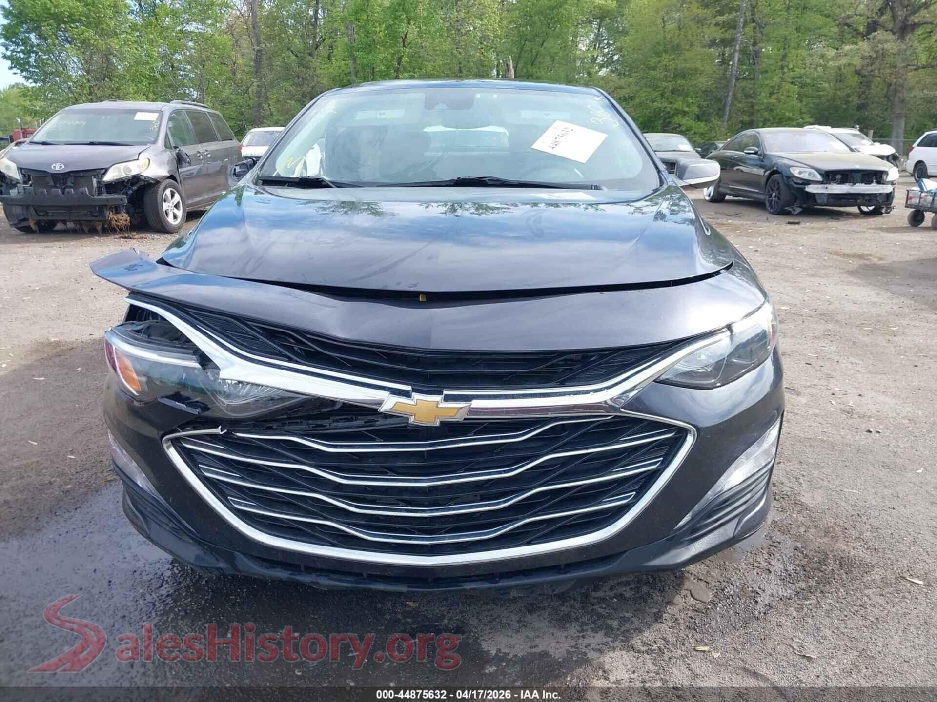 2023 CHEVROLET MALIBU VIN 1G1ZD5ST7PF241604, damage close-up