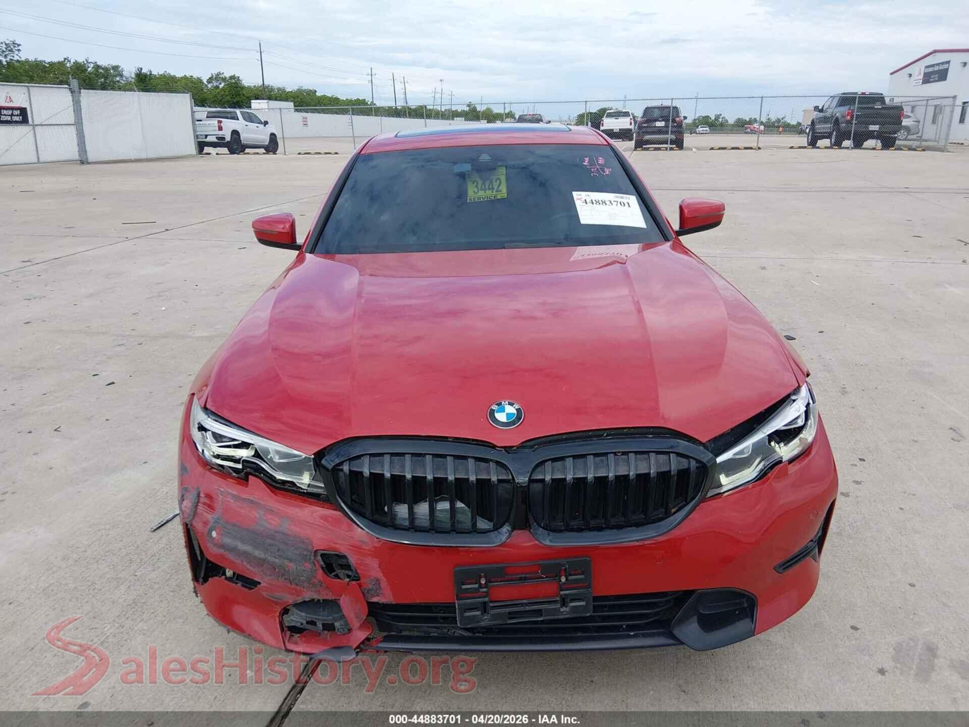 2021 BMW 330I VIN 3MW5R1J06M8C02138, damage close-up