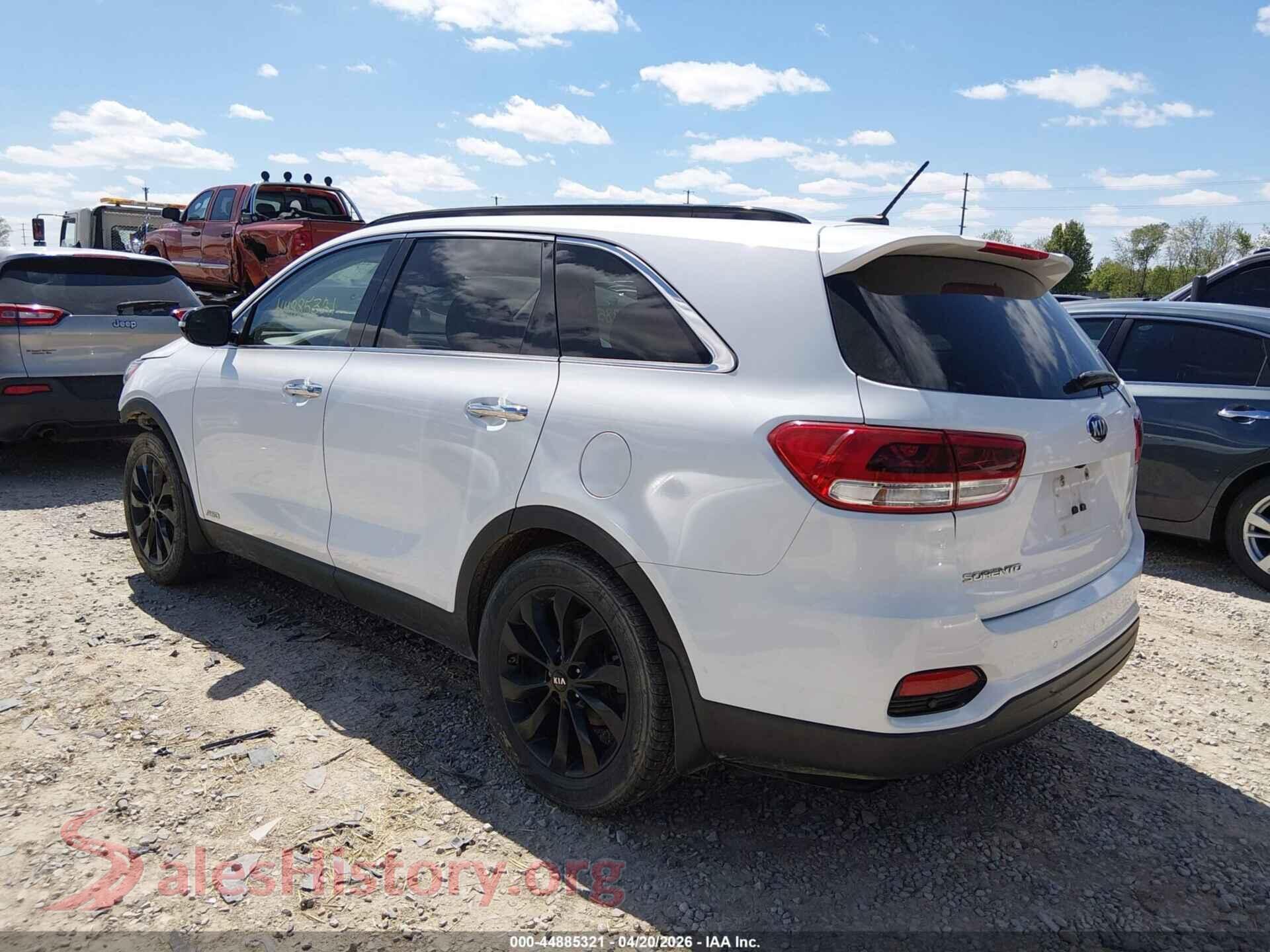 2019 KIA SORENTO VIN 5XYPGDA50KG587308, driver side view