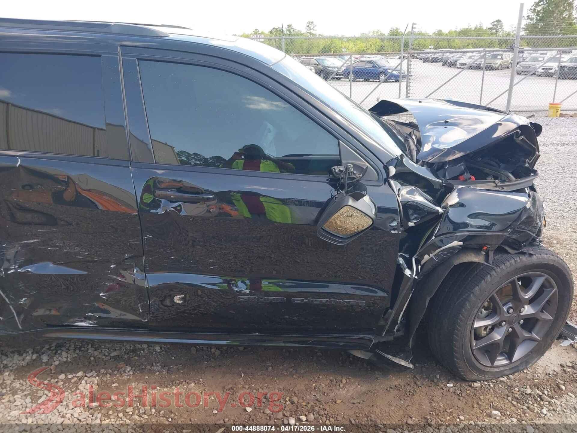 2020 JEEP GRAND CHEROKEE VIN 1C4RJEBG1LC211920, auction photo 18